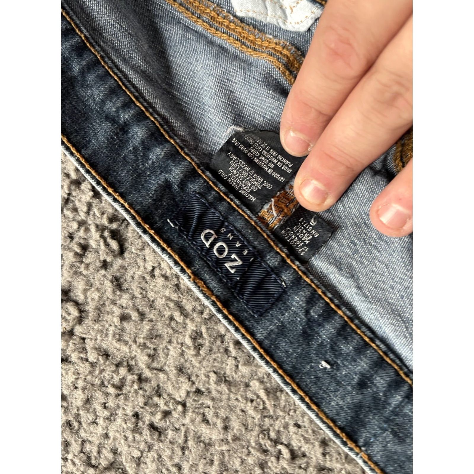Izod IZOD Women's Jeans Size 8 Straight Denim Mid Rise Blue Medium Wash 5-Pocket Size 30" / US 8 / IT 44 - 5 Thumbnail