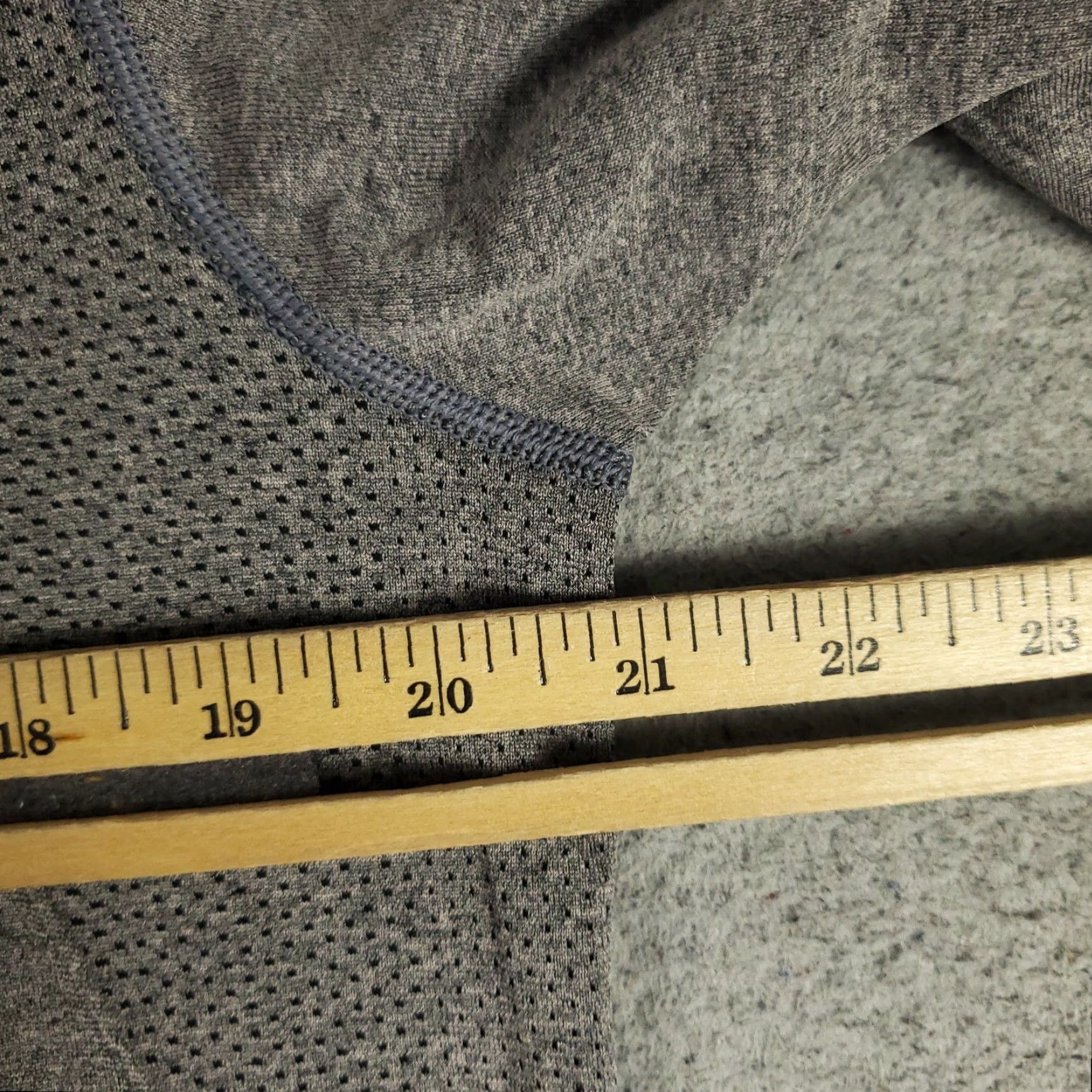 Lululemon Lululemon Polo Shirt Mens L Gray Breatheable Short Sleeve Polo Shirt, Golf, Gym & Training, Activewear, Casual, Business, Formal, Travel, Preppy Mens Size US L / EU 52-54 / 3 - 7 Thumbnail