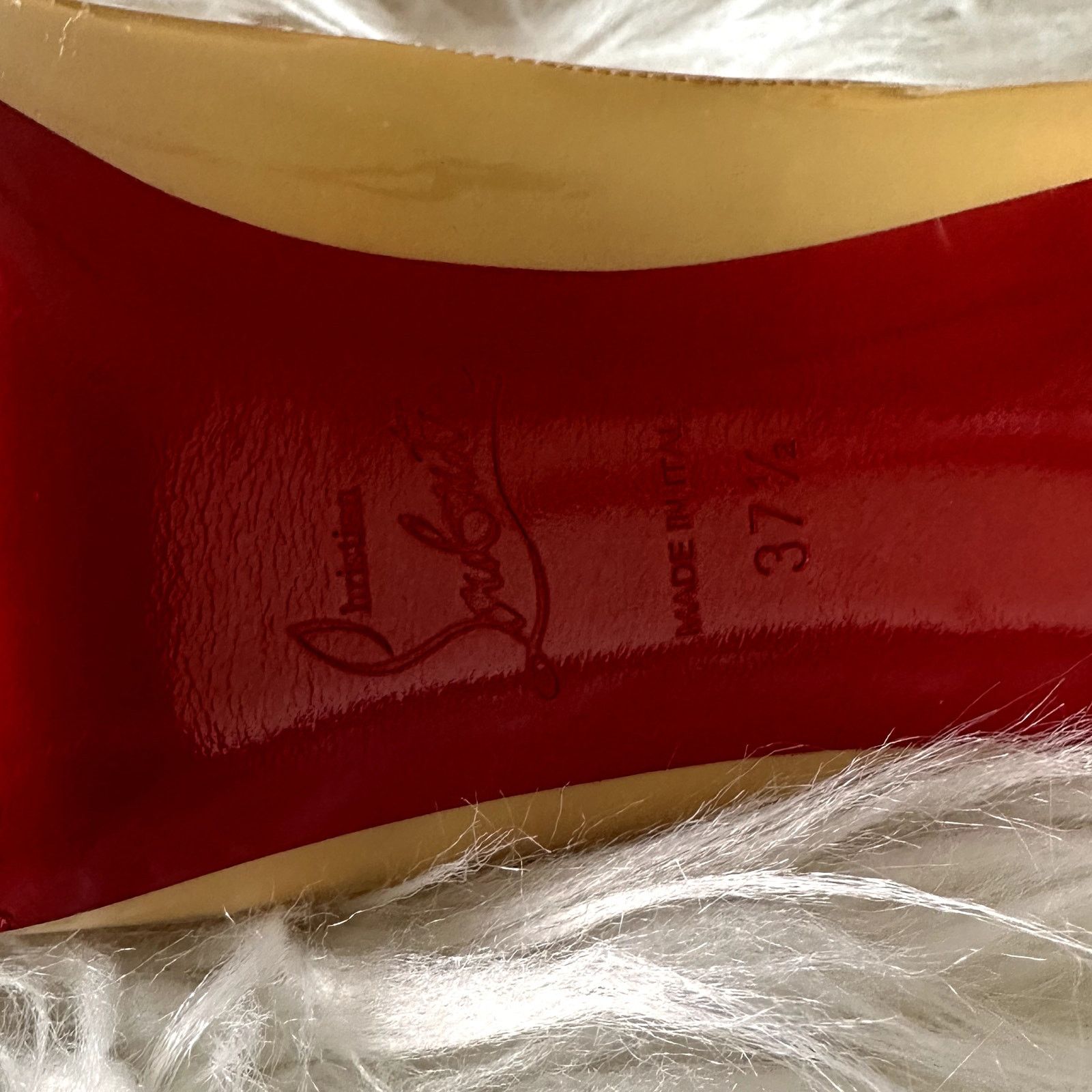 Christian Louboutin Beige Cream Yellow Christian Louboutin Heels Size 37 1/2 Size US 7.5 / IT 37.5 - 10 Thumbnail