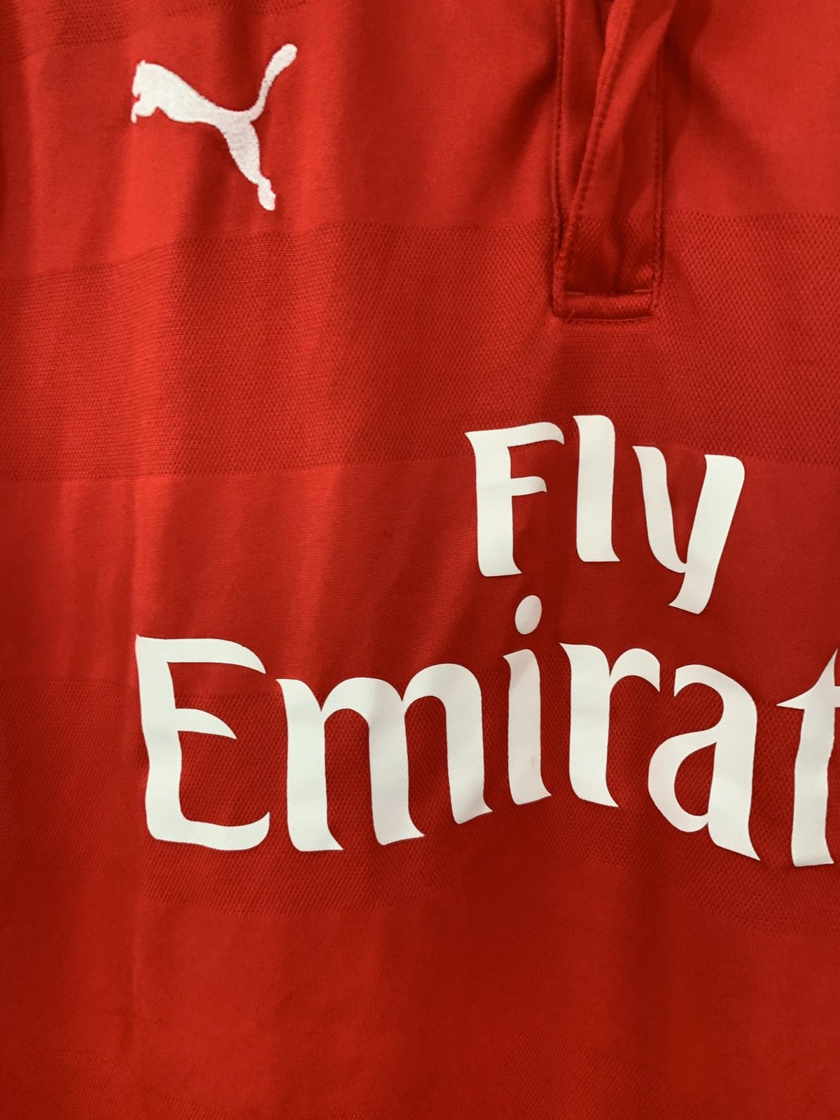 Puma Arsenal London Home Football Shirt Puma Soccer OZIL #11 Size US XL / EU 56 / 4 - 5 Thumbnail