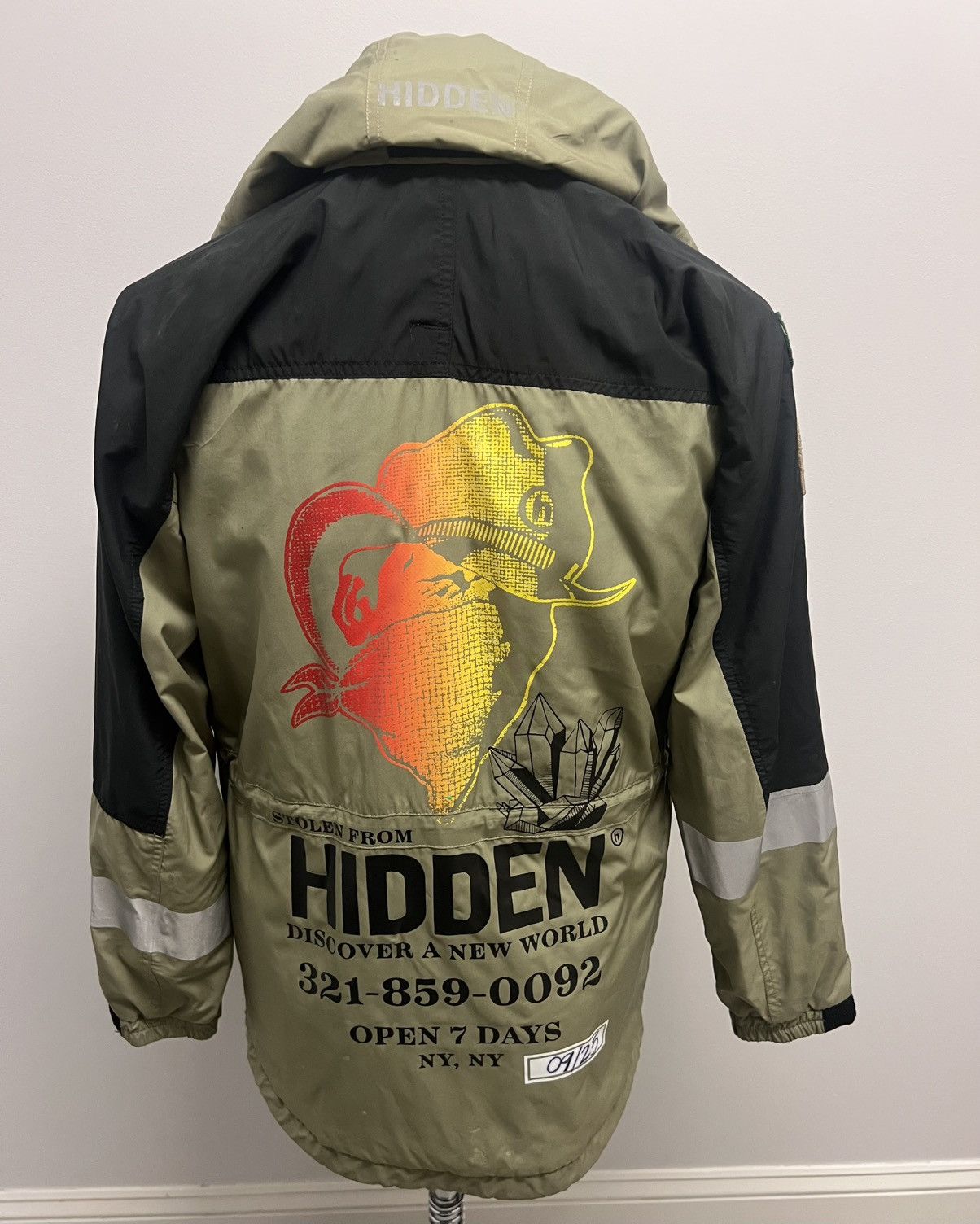 HIDDEN Hidden NY Gems 3: TNF Cavern Stone Master Mountain Parka Size US M / EU 48-50 / 2 - 1 Thumbnail
