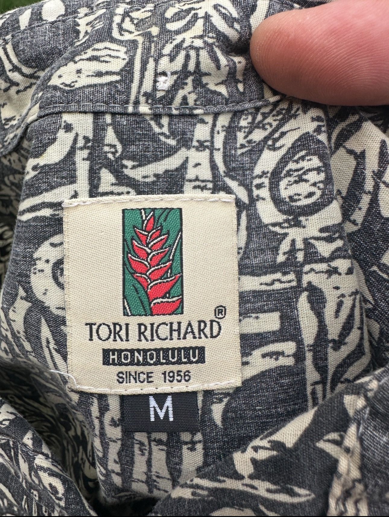 Tori Richard PreOwned Tori Richard Hawaiian Print Black Men's M Size US M / EU 48-50 / 2 - 4 Thumbnail