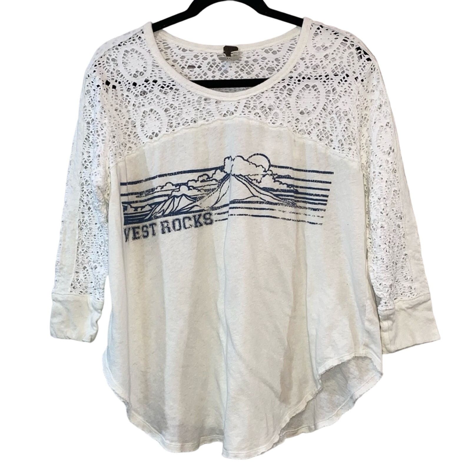 Free People We The Free White Lace Upper Top with Blue Graphics Size M / US 6-8 / IT 42-44 - 1 Thumbnail