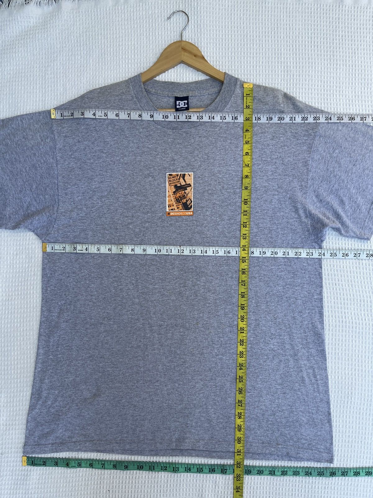 DC Rare🔥Vintage DC Shoe Co Usa Skate T Shirt Size US XL / EU 56 / 4 - 10 Thumbnail