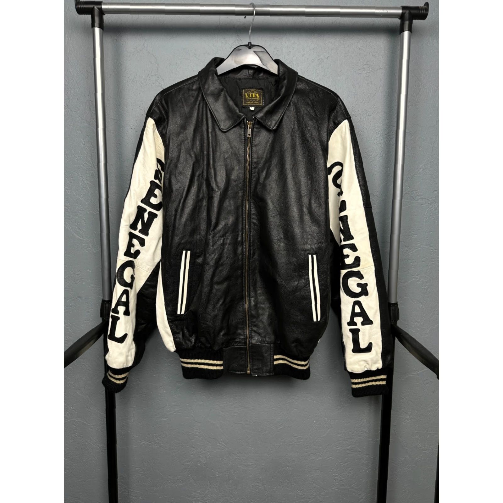 Vintage Senegal Armure 90s Vintage Mens Leather Jacket L Black 90s Biker Jacket Mens Size US L / EU 52-54 / 3 - 4 Thumbnail