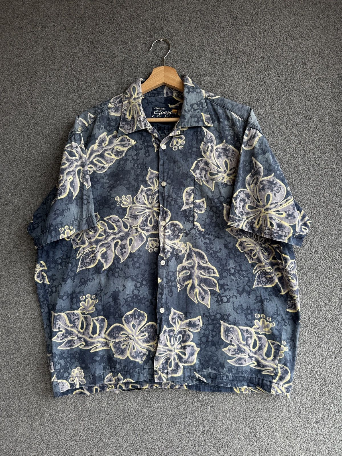 Stussy Very Vintage Stussy Hawaiian Button Shirt Size US L / EU 52-54 / 3 - 1 Thumbnail