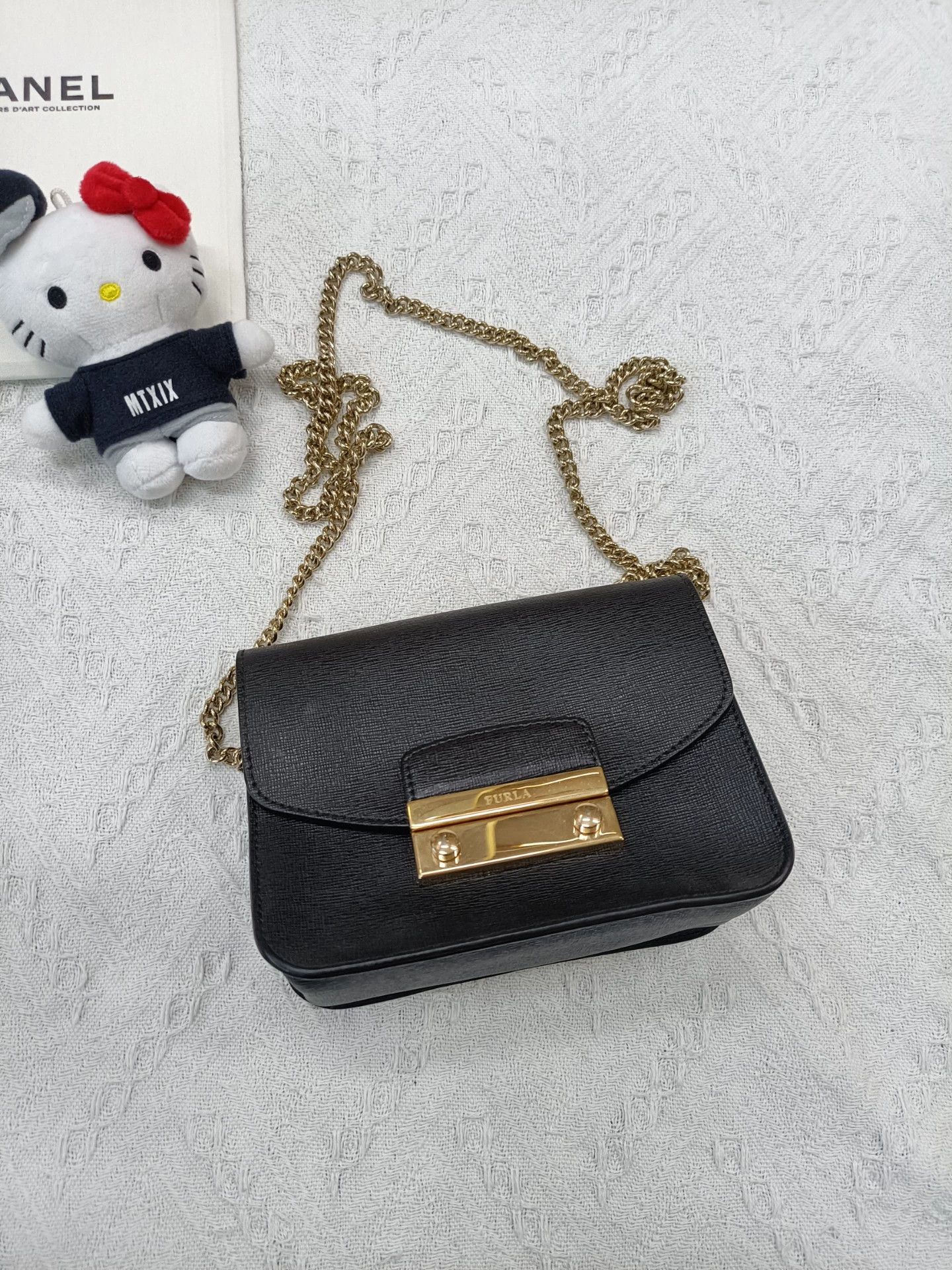 Furla Furla Black Gold Chain Crossbody/Shoulder Bag Size ONE SIZE - 1 Thumbnail