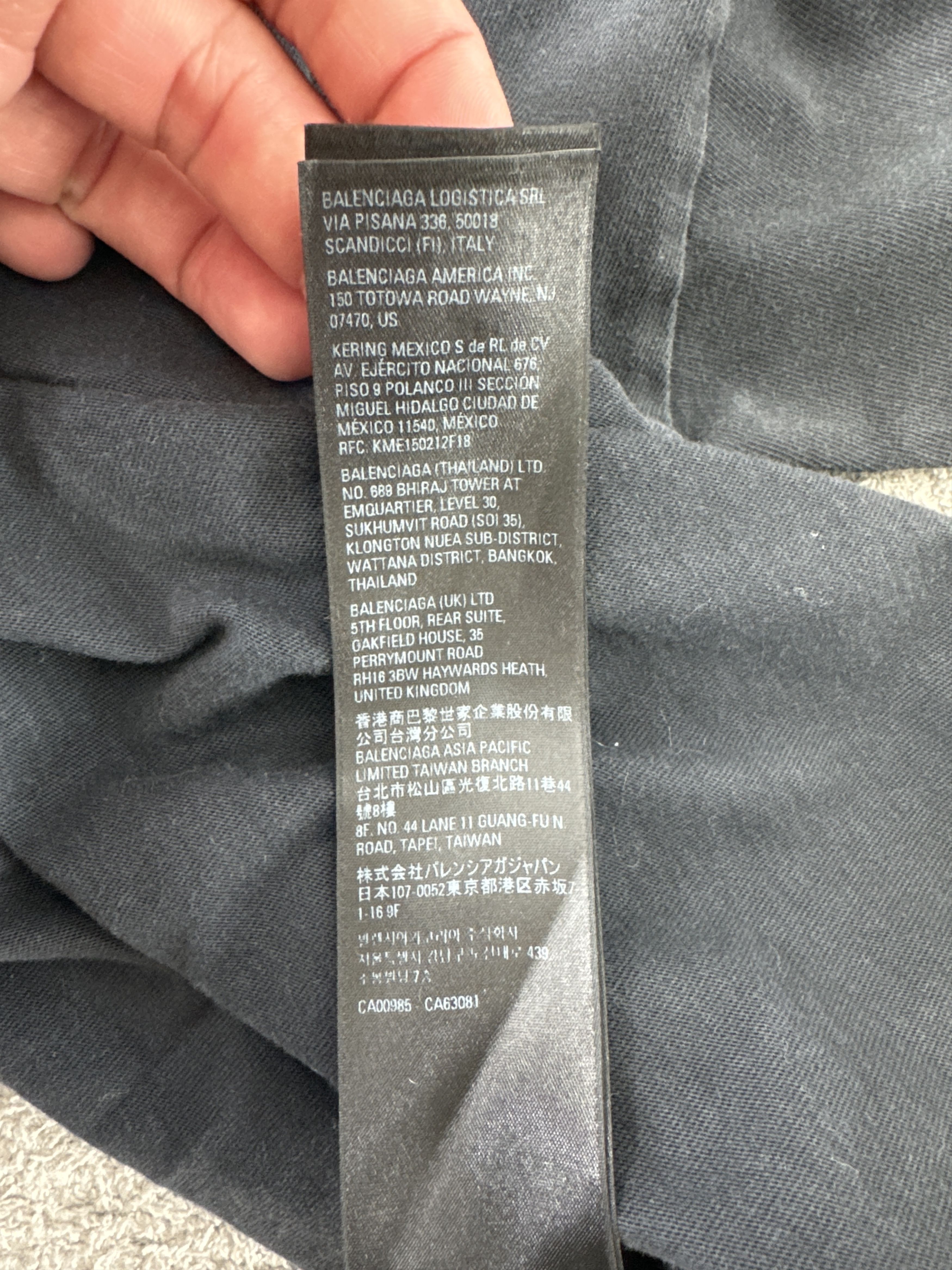 Balenciaga Balenciaga Tee Size US S / EU 44-46 / 1 - 11 Thumbnail