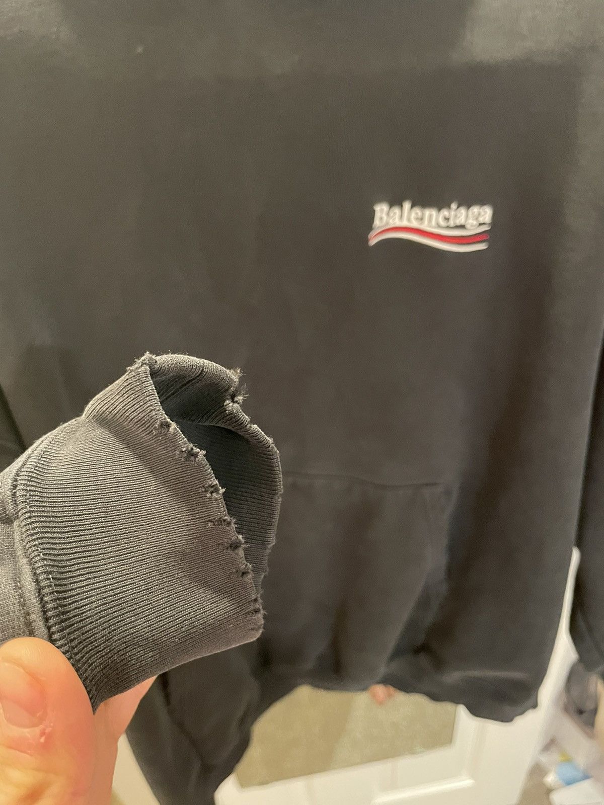 Balenciaga Balenciaga distressed campaign hoodie Size US XS / EU 42 / 0 - 6 Thumbnail
