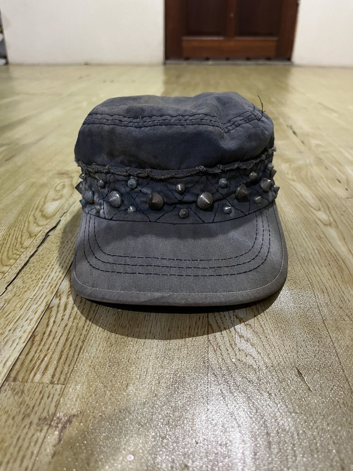 Japanese Brand 🖤BLACKFRIDAY🖤Japanese gothic super thrash studed hats Size ONE SIZE - 1 Thumbnail