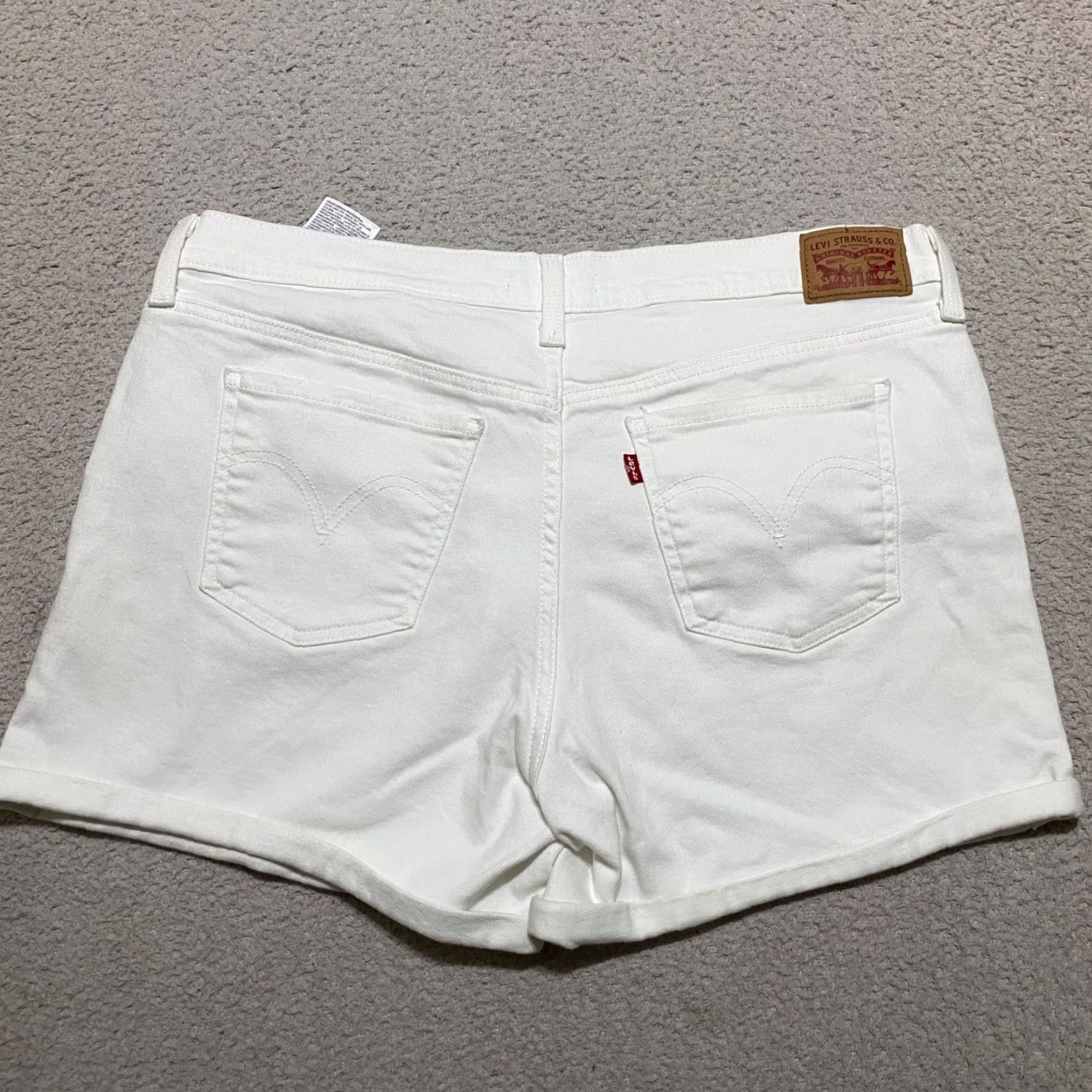 Levi's Levi's Womens Jeans Shorts White Denim Light Wash Mid Rise Inseam 4" 33 Waist 5-Pocket Stretch Casual Summer Spring Fall Vintage No? Wait. Size 24" / US 00 / IT 34 - 2 Thumbnail