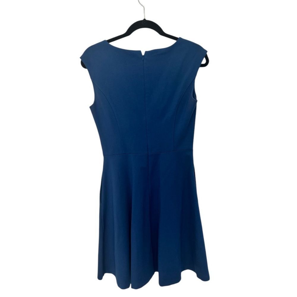 White House Black Market White House Black Market SZ 4 light blue sleeveless flare dr Size S / US 4 / IT 40 - 4 Thumbnail