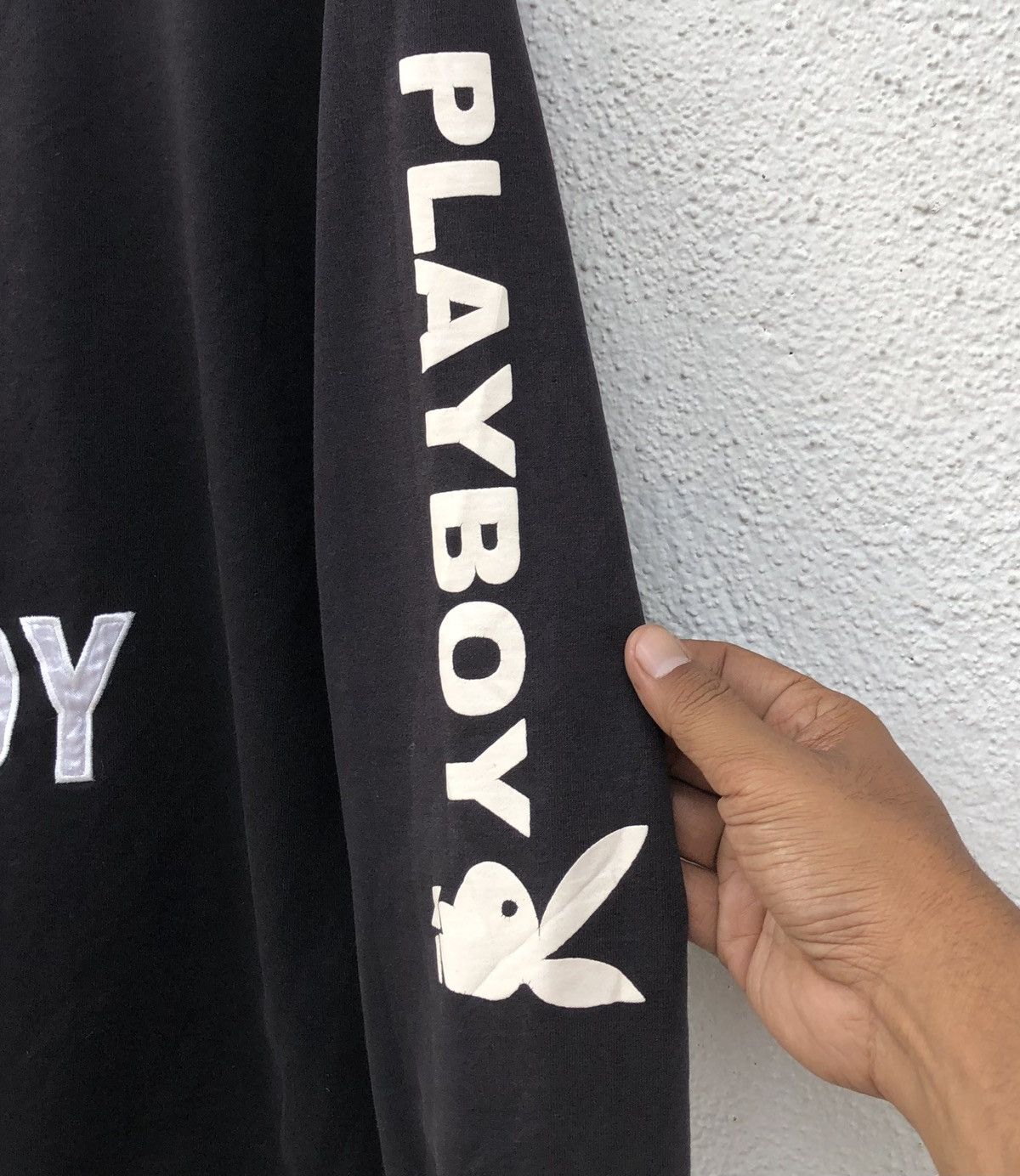Vintage Vintage 90s Sun Faded PLAYBOY Big Logo Sweatshirt Size US M / EU 48-50 / 2 - 9 Thumbnail