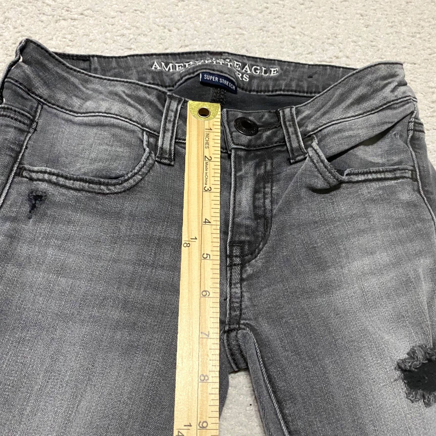 American Eagle Outfitters American Eagle Outfitters Jeans Womens Size 2 Gray Denim Low Rise Jegging Distressed Stretch Medium Wash Size 26" / US 2 / IT 38 - 4 Thumbnail