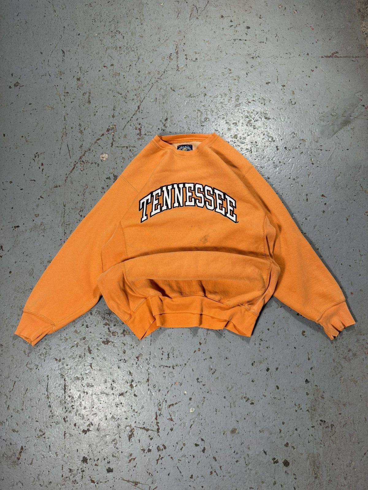 NCAA Vintage Style Tennessee Crewneck Size US XL / EU 56 / 4 - 1 Thumbnail