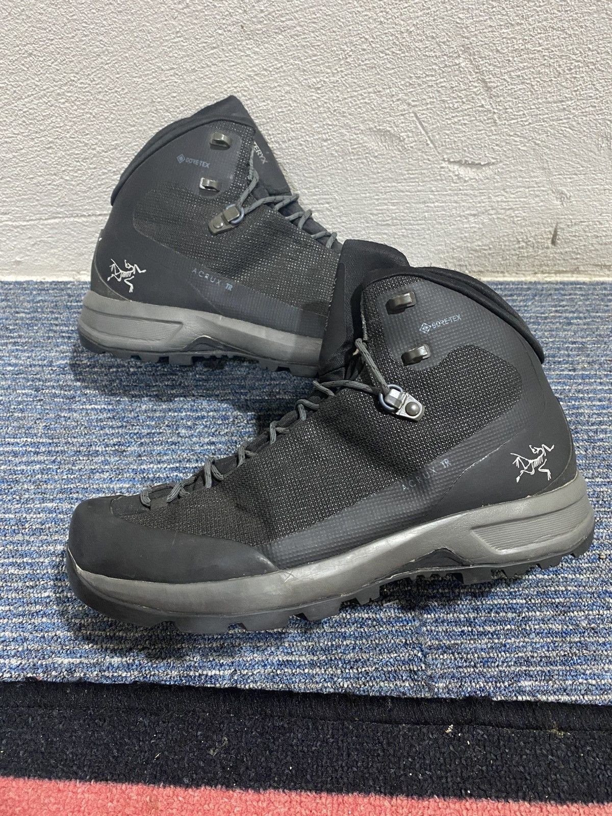 Arc'teryx ARC’TERYX ACRUX TR Goretex Midcut Boot Hiking Shoes Outdoor Size US 7 / EU 40 - 1 Thumbnail