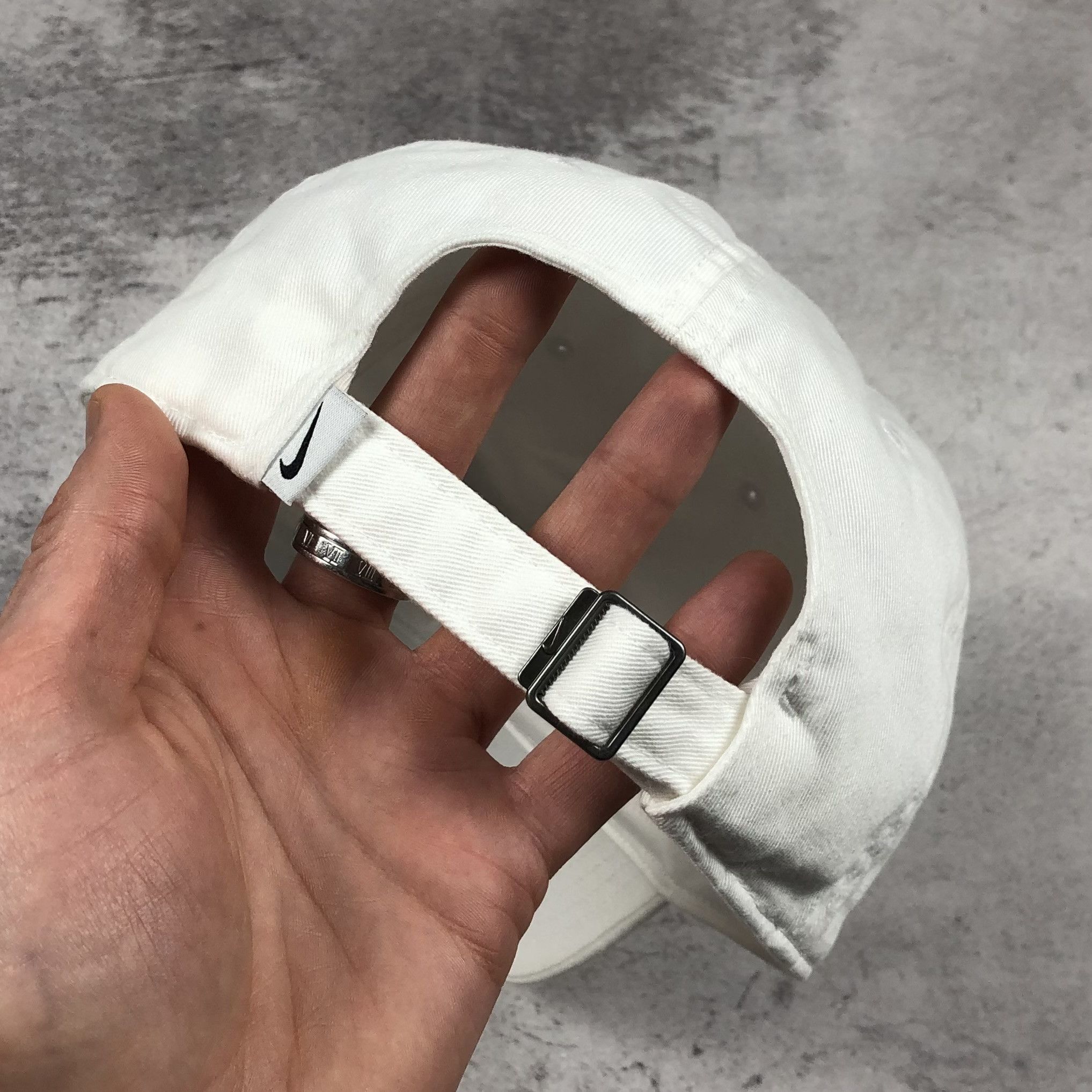 Nike Y2K Nike Swoosh Logo White Cap Size ONE SIZE - 7 Thumbnail