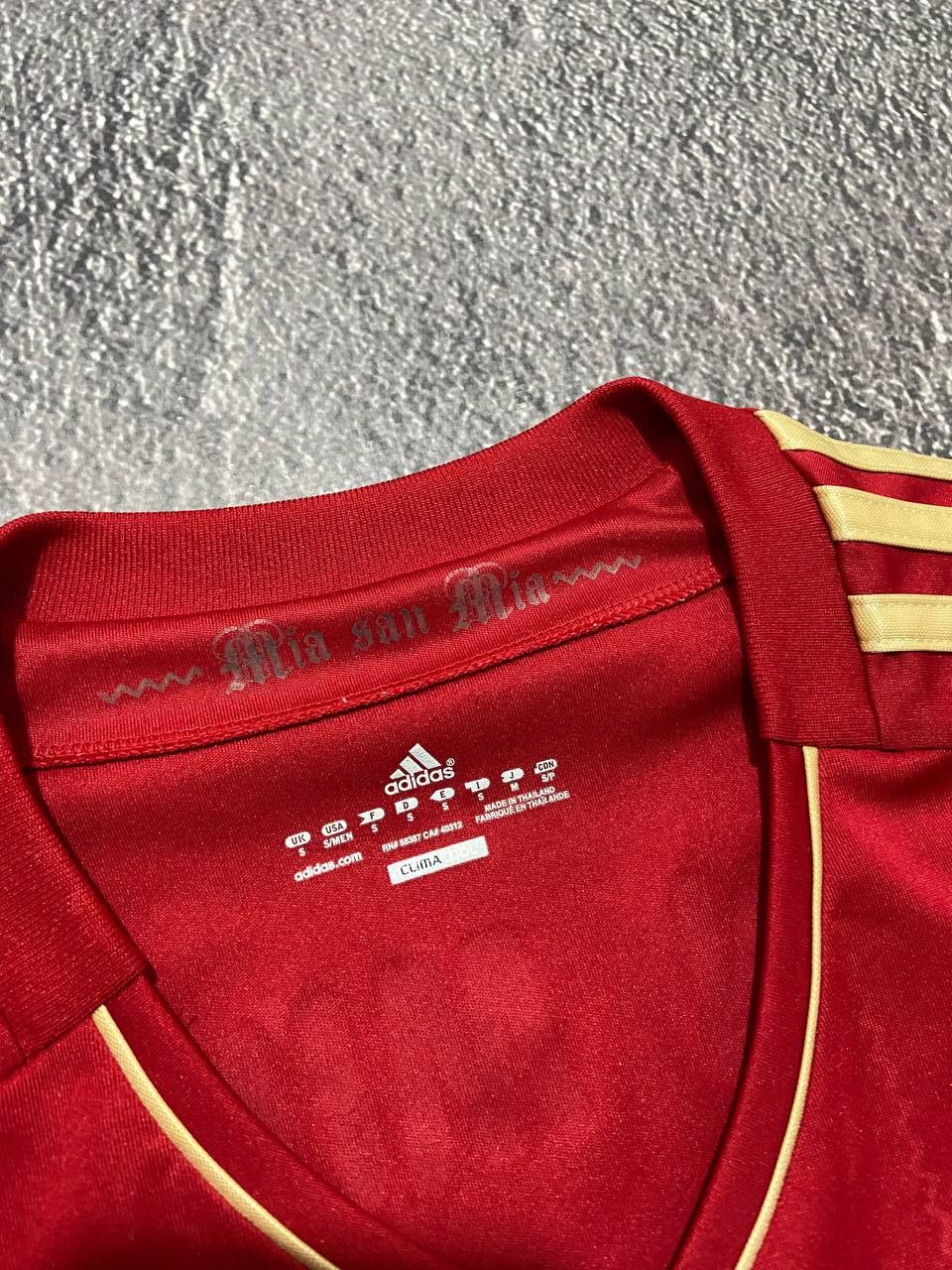 Adidas Adidas Bayern Munchen 2011 jersey Size US S / EU 44-46 / 1 - 6 Thumbnail