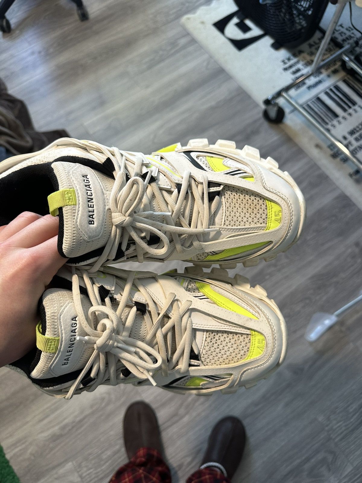 Balenciaga Balenciaga Runners Bairly used(nice color way) Size US 12 / EU 45 - 4 Thumbnail