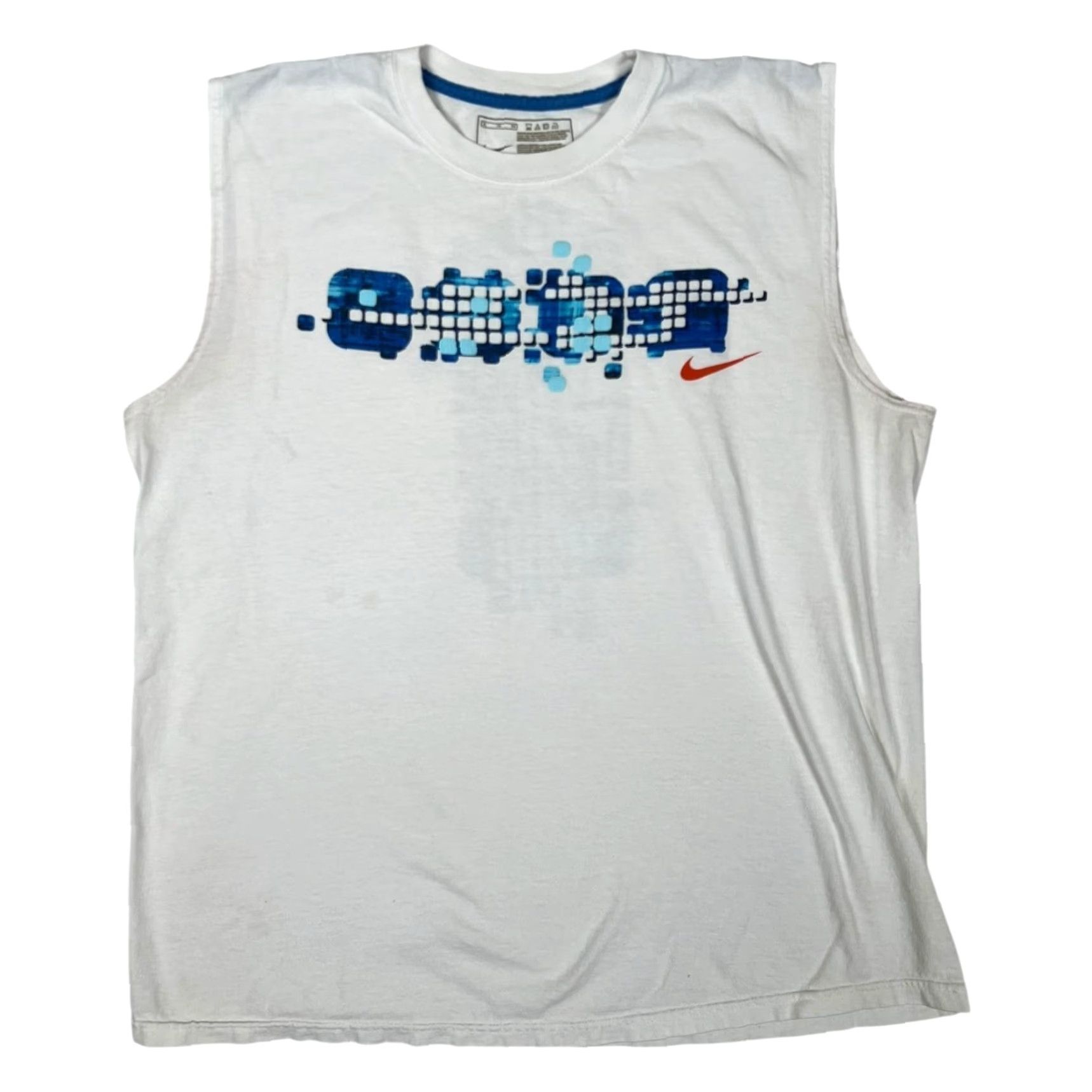 Nike VINTAGE Nike Shirt Mens XL White Sleeveless Y2K Graphic Muscle Tee Athletic Swoosh Size US XL / EU 56 / 4 - 2 Thumbnail