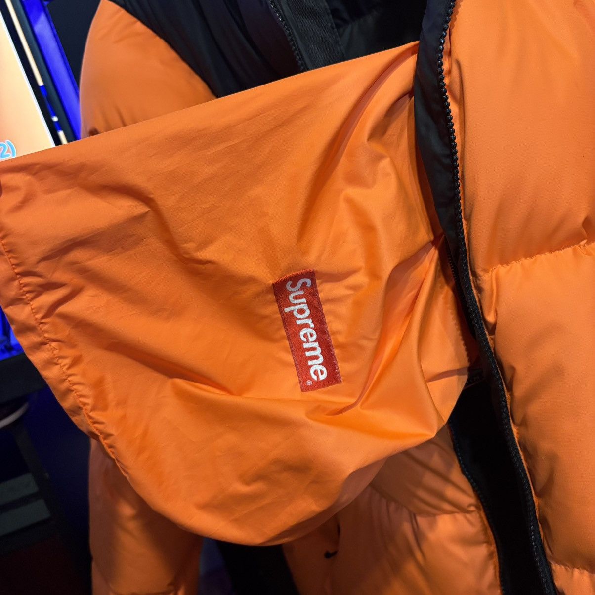 Supreme × The North Face SUPREME x THE NORTH FACE NUPSTE JACKET ORANGE SZ XL F/W 2016 Size US XL / EU 56 / 4 - 4 Thumbnail