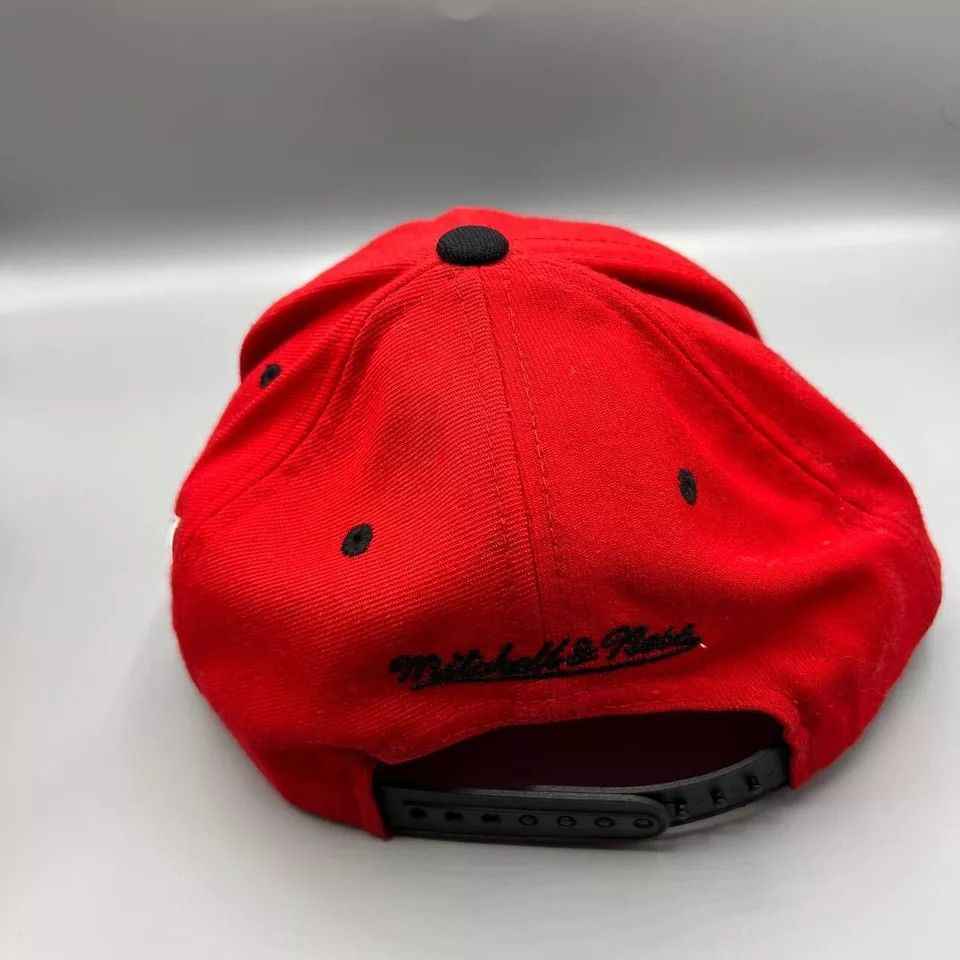 Mitchell & Ness Atlanta Falcons Hat Men Mitchell & Ness NFL Snap Back Cap Size ONE SIZE - 6 Thumbnail