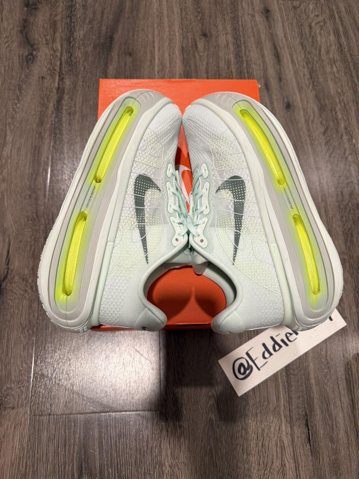 Nike Nike Vomero Premium “Barely Volt” Size US 8.5 / EU 41-42 - 9 Thumbnail