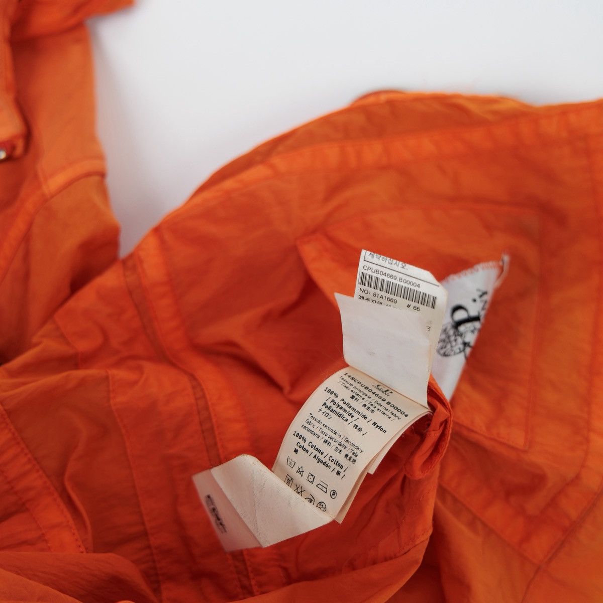 C.P. Company CP Company Goggle Jacket Mens Rare Nylon Orange Hooded Lens Size US M / EU 48-50 / 2 - 21 Thumbnail