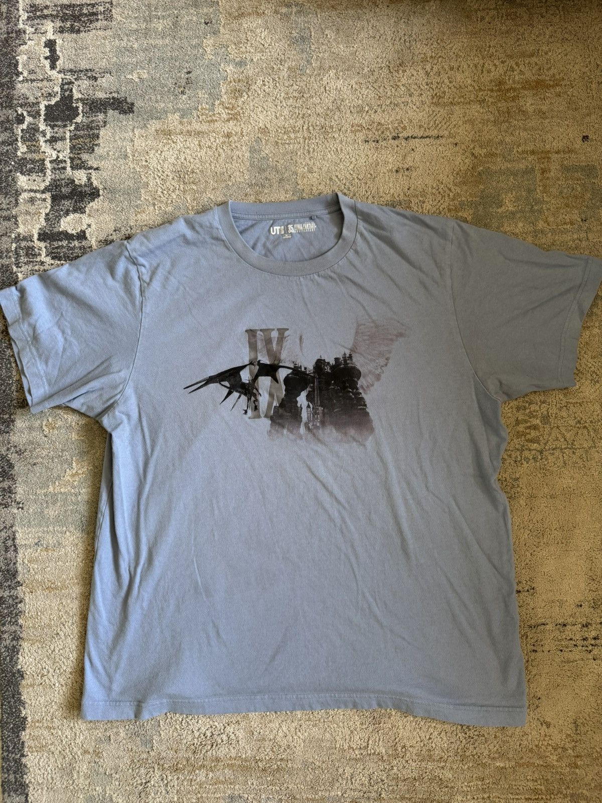 Uniqlo Uniqlo Final Fantasy 35th Anniversary Tee Size US XL / EU 56 / 4 - 1 Thumbnail