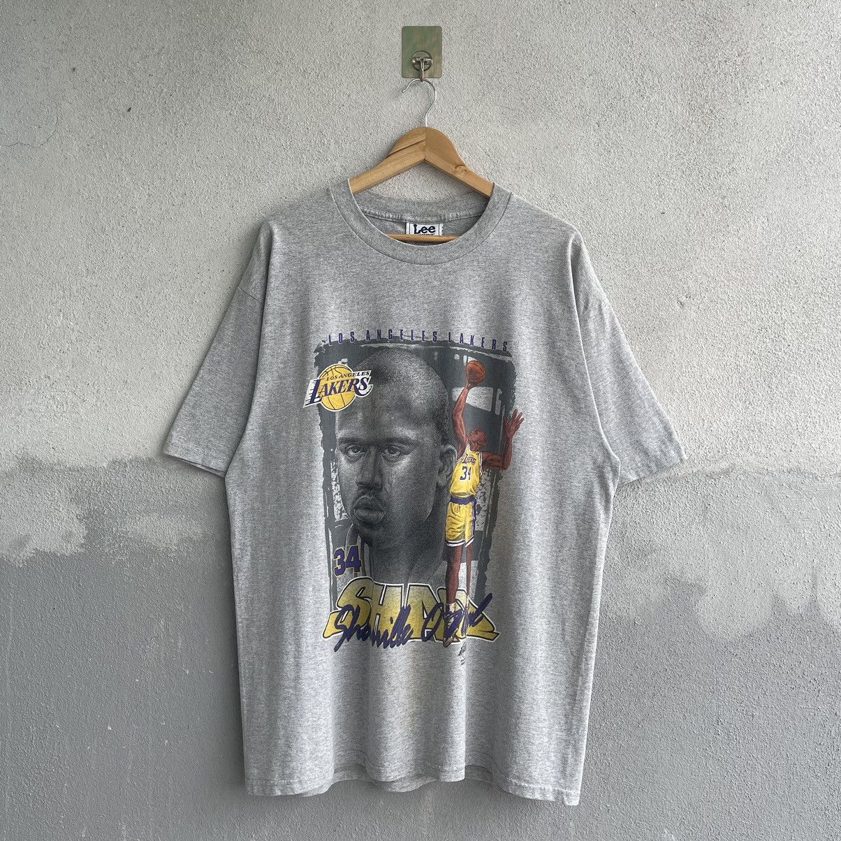 Designer × NBA × Vintage Vintage Shaquille O Neal LA Lakers Tee Shirt Size US XL / EU 56 / 4 - 1 Thumbnail