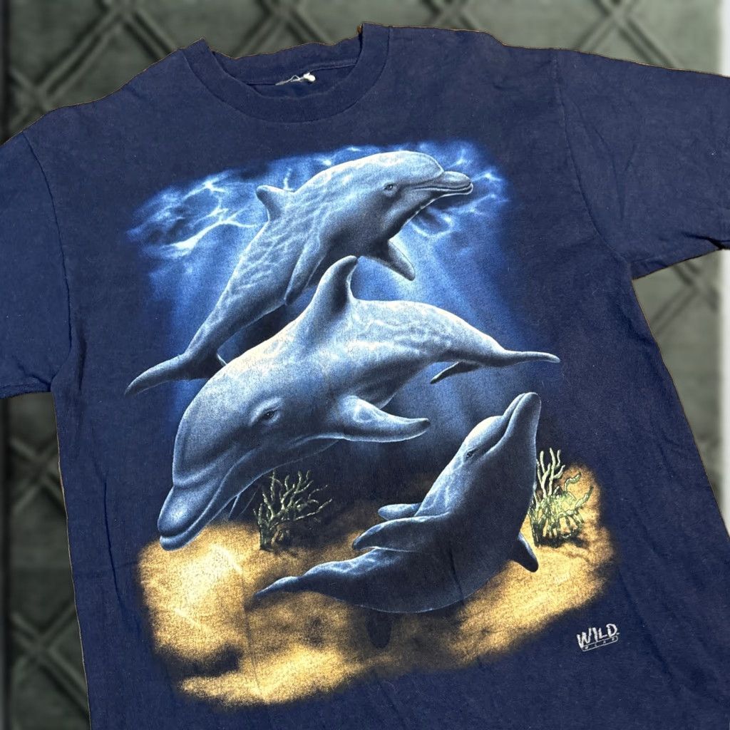 Vintage VINTAGE 90s Dolphins Ocean Fish Nature Animal T-Shirt Large Wild Wear Men L Blue Shirt 90s Mens Size US L / EU 52-54 / 3 - 1 Thumbnail