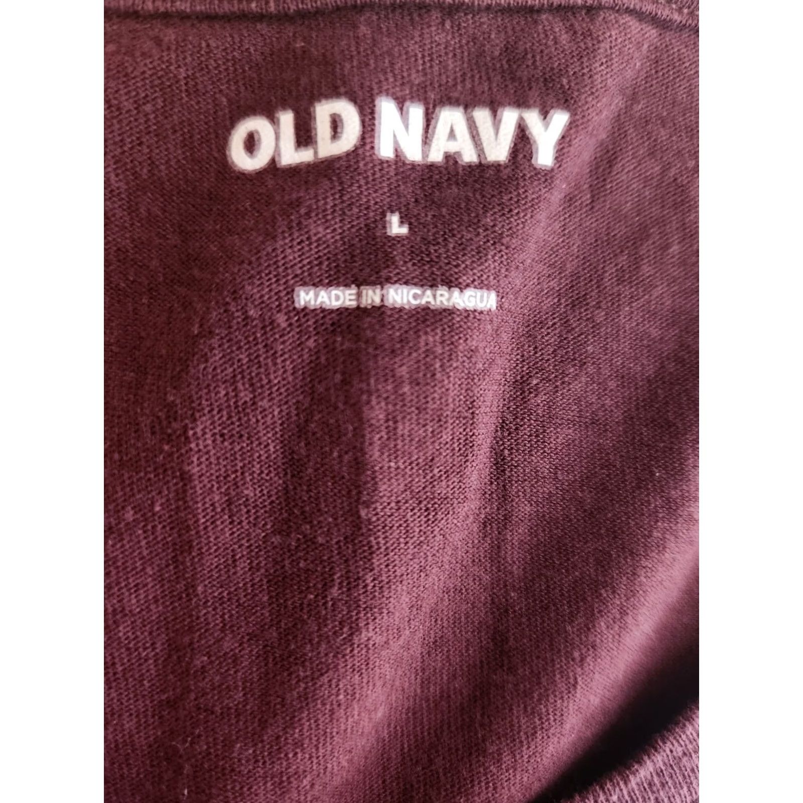 Old Navy Old Navy Aaliyah Music T-Shirt Burgundy Large Adult Short Sleeve Crew Neck Unisex Mens Womens T-Shirt Graphic Print 90s Style Decade Size US L / EU 52-54 / 3 - 2 Thumbnail