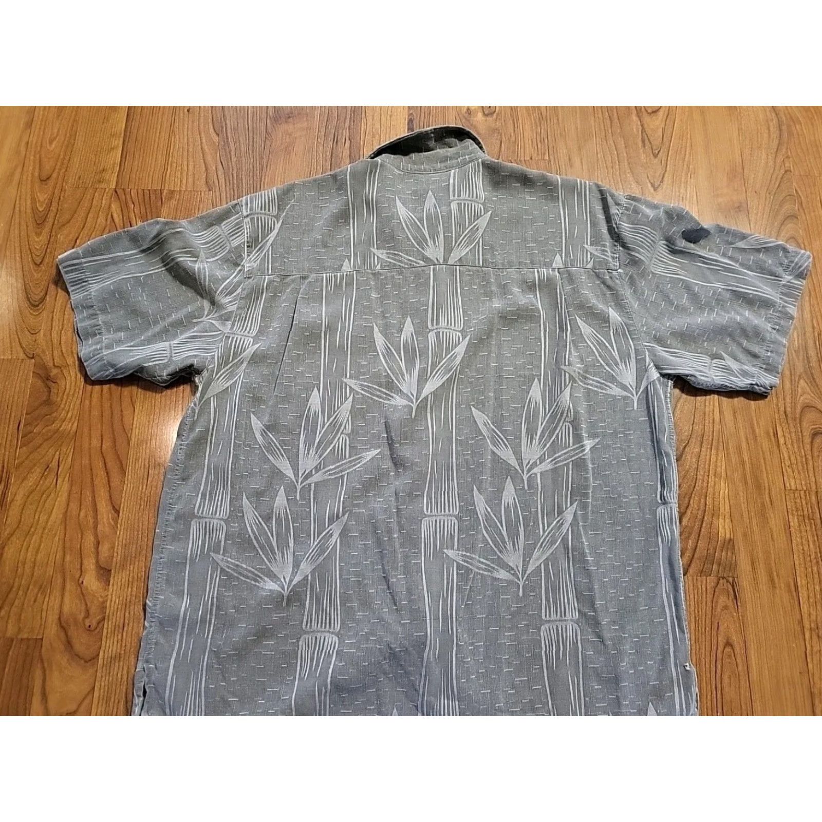 Vintage Joe Marlin Outfitters Hawaiian Shirt SS Gray 48" Chest L Silk Button-Up Casual Party/Cocktail Spring Summer Floral Mens Size US L / EU 52-54 / 3 - 6 Thumbnail