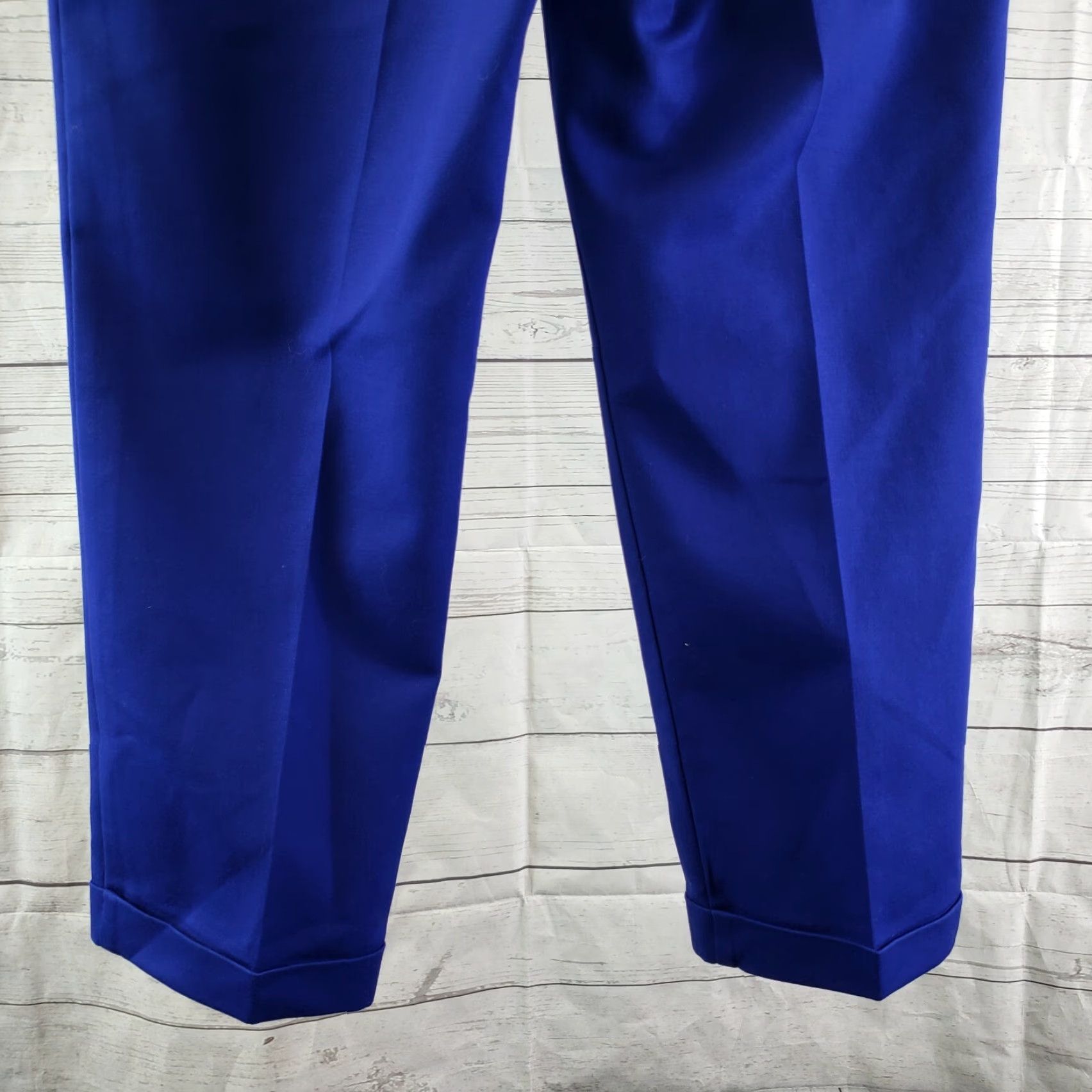 Vintage VINTAGE? No, So Slimming by Chicos Women’s Pants Sz 4 Blue Cropped Rolled Hem Slimming Cotton Blend 97% Cotton 3% Spandex Inseam 23" Size 27" / US 4 / IT 40 - 4 Thumbnail