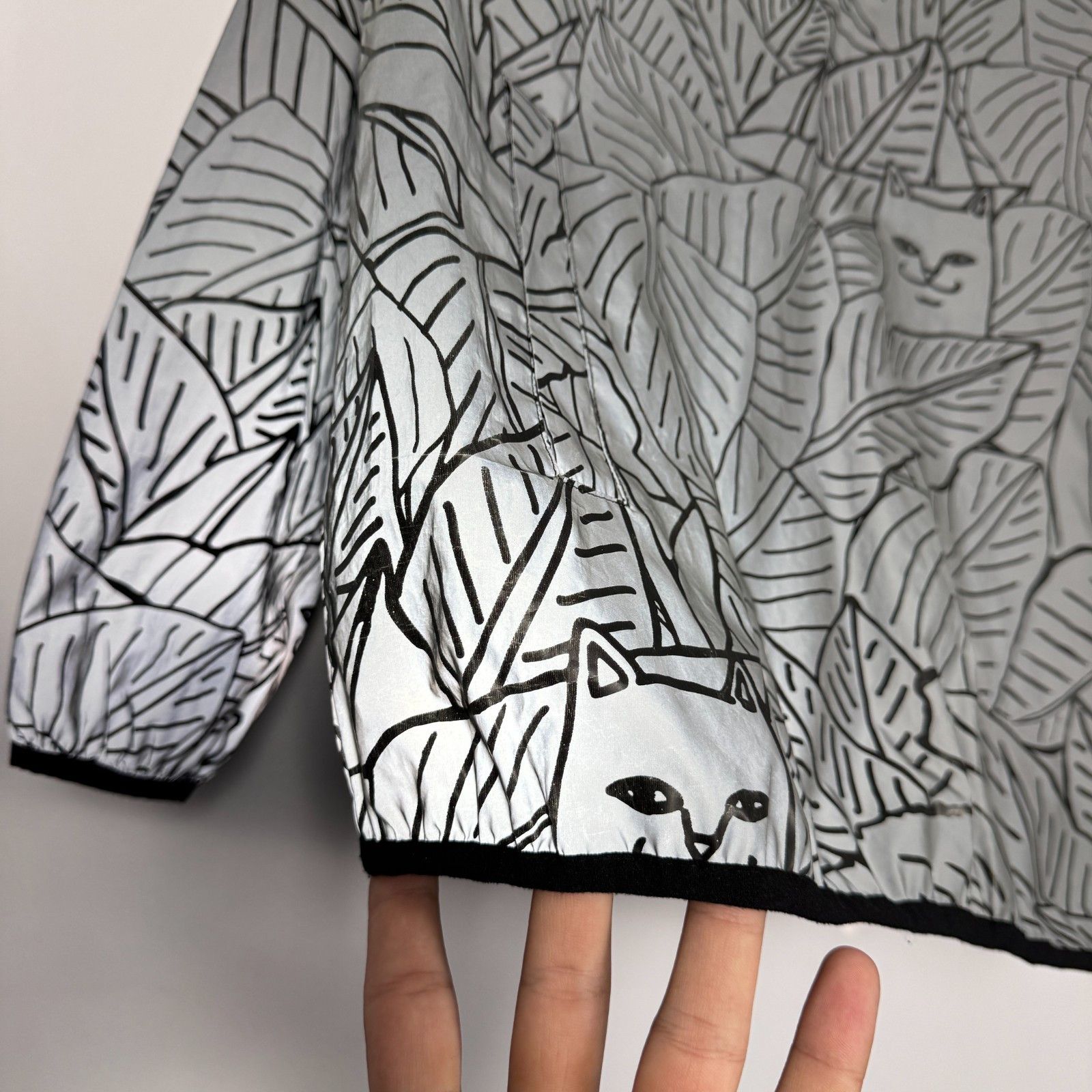 RIPNDIP RIPNDIP Vintage Printed Reflective Hooded Jacket Y2K Size US M / EU 48-50 / 2 - 8 Thumbnail