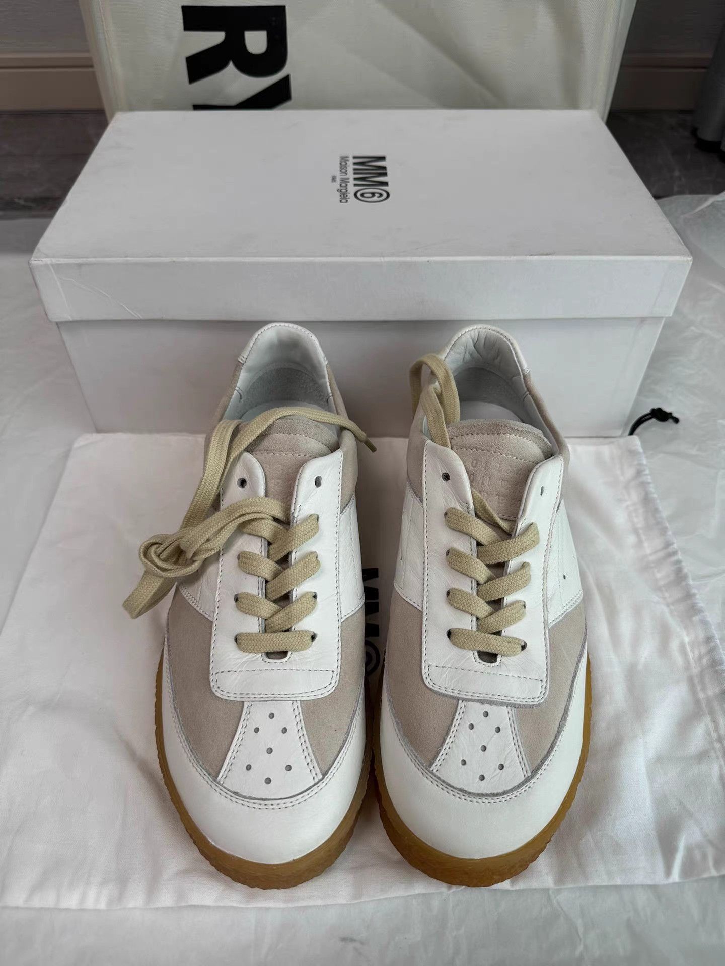 Maison Margiela Maison Margiela Court Low-Top Sneakers K6 Size US 7 / IT 37 - 2 Thumbnail