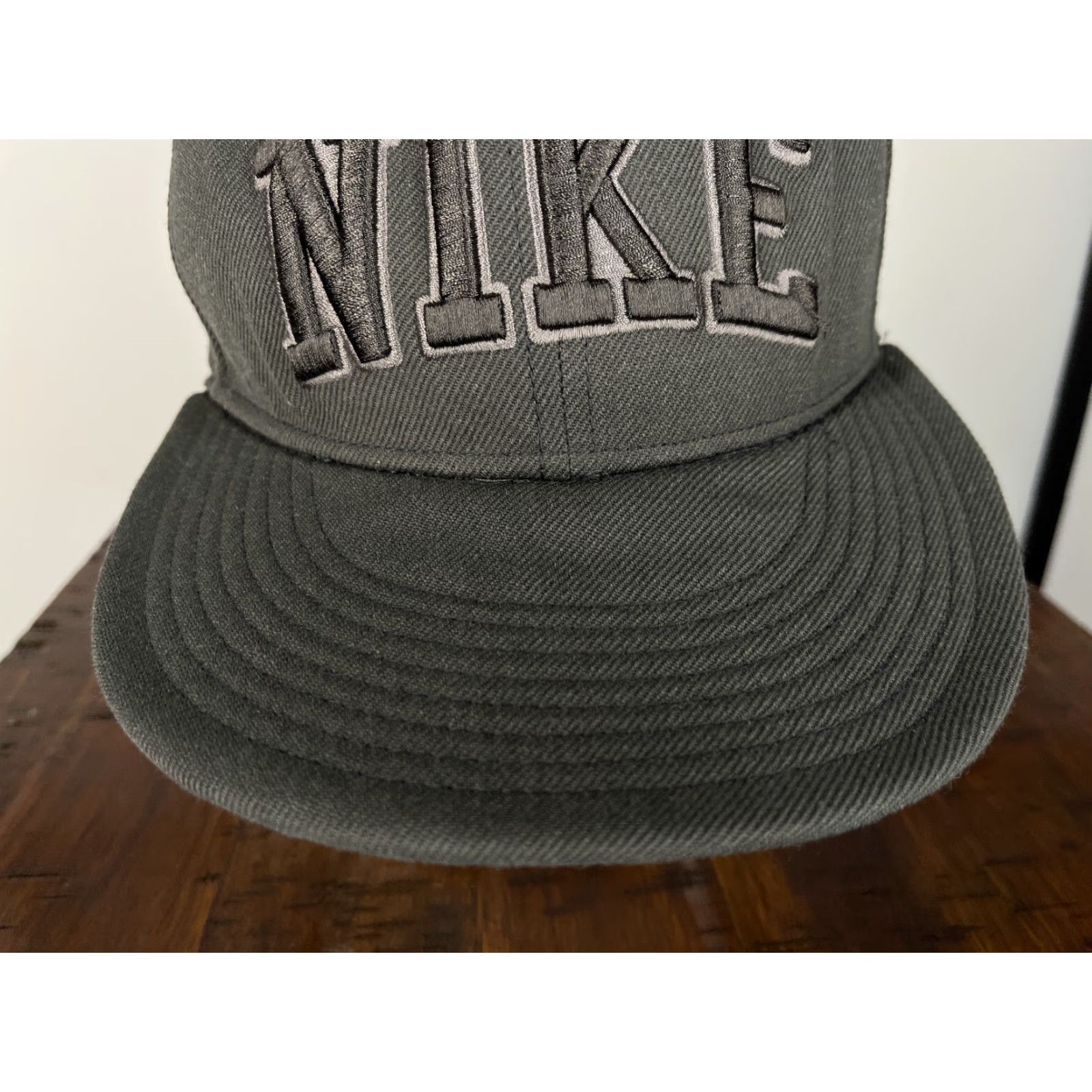 Nike Nike Hat Snap Back One Size Gray Embroidered Acrylic Wool Blend Adjustable Beach Mens Size ONE SIZE - 3 Thumbnail