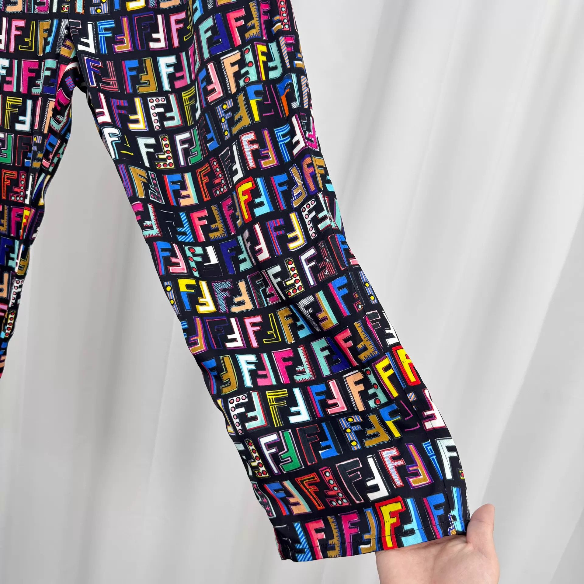 Fendi Fendi FF color all over print casual pants 40 Size 27" / US 4 / IT 40 - 4 Thumbnail