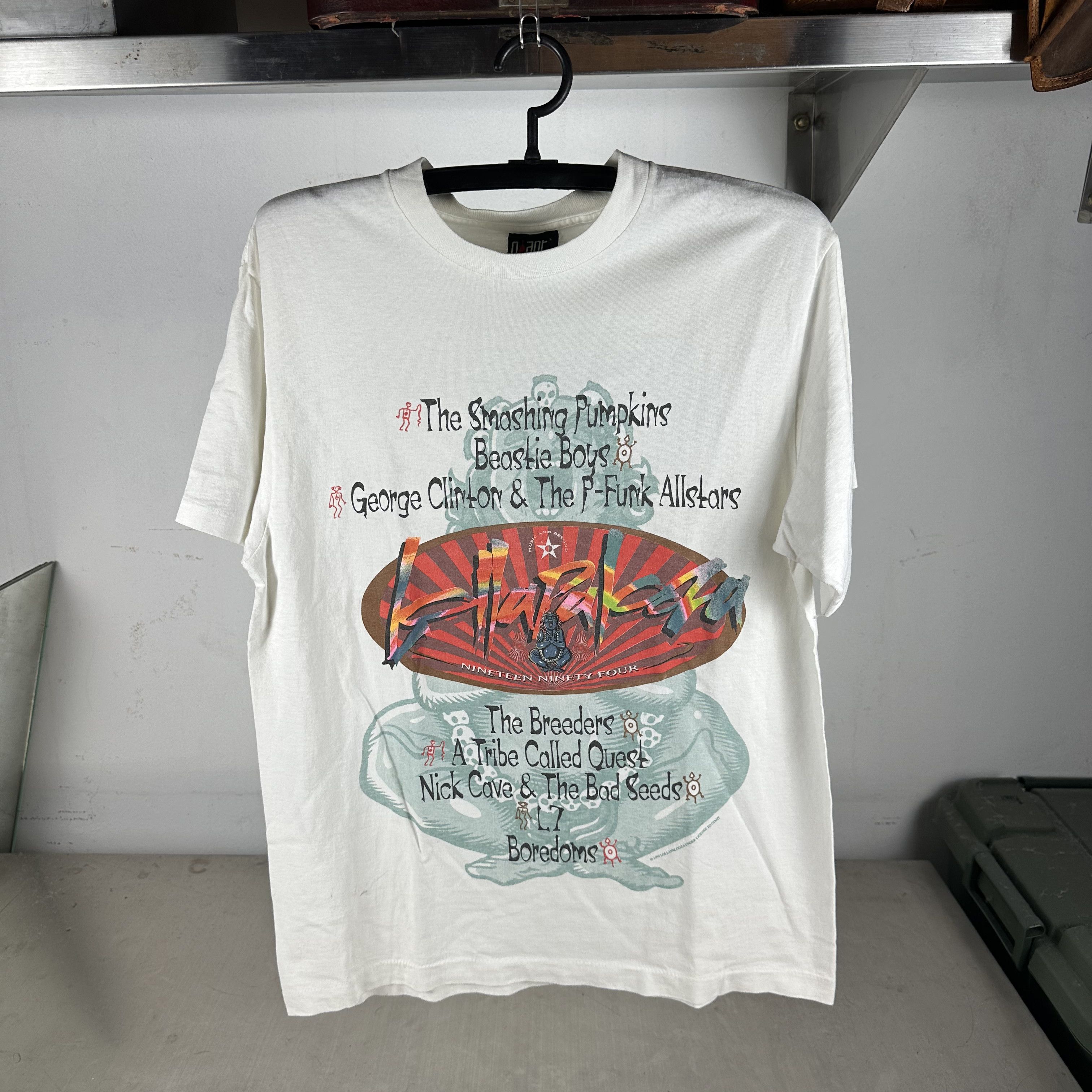 Rap Tees × Vintage Manifest Worldwide A Tribe Called Quest Award