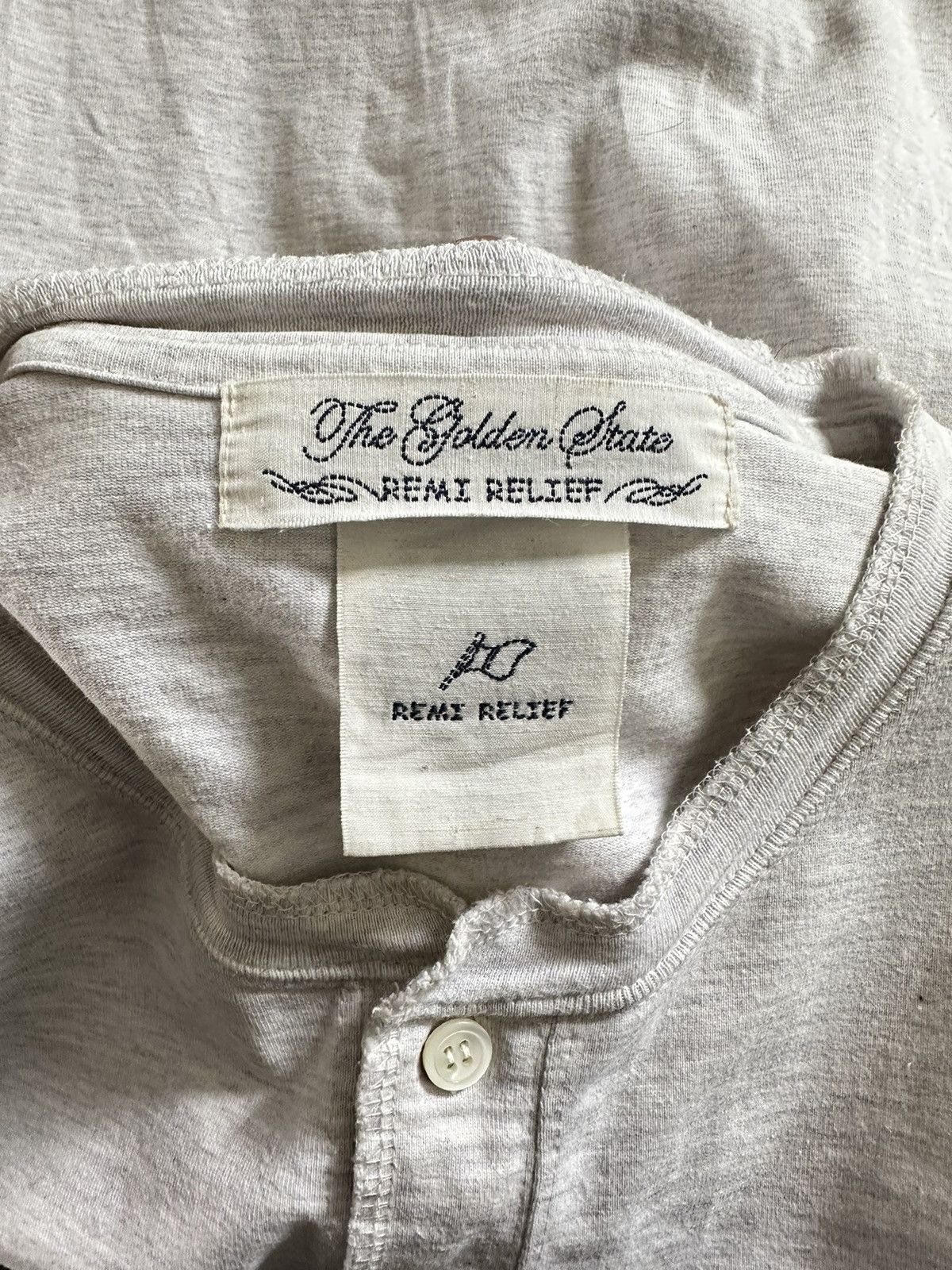 Remi Relief Half button quarter sleeve Size US M / EU 48-50 / 2 - 8 Thumbnail