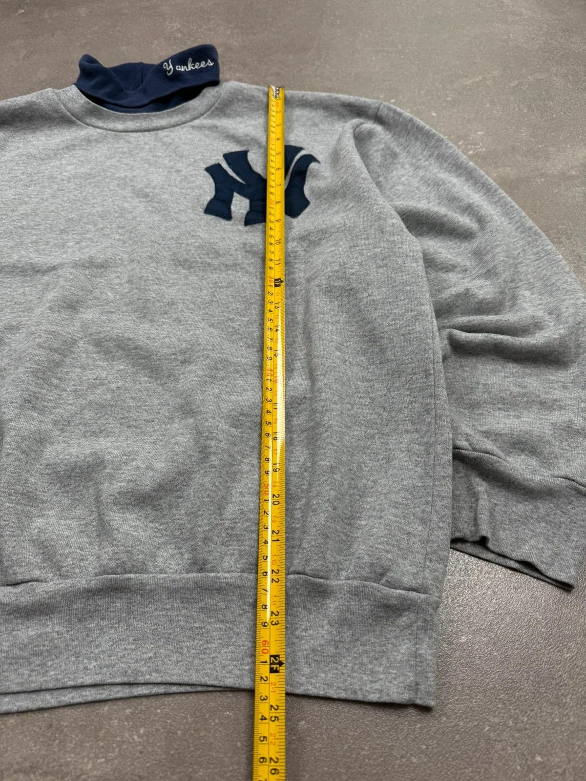 New York Yankees New York Yankees majestic sweater sweats vintage 90s usa Size US L / EU 52-54 / 3 - 8 Thumbnail