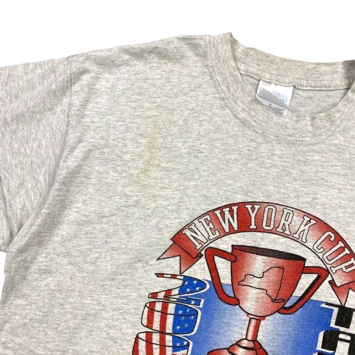 Gildan VINTAGE New York Cup 2000 Holiday Tournament Ice Hockey Sports T-Shirt L Mens Grey Size US L / EU 52-54 / 3 - 4 Thumbnail
