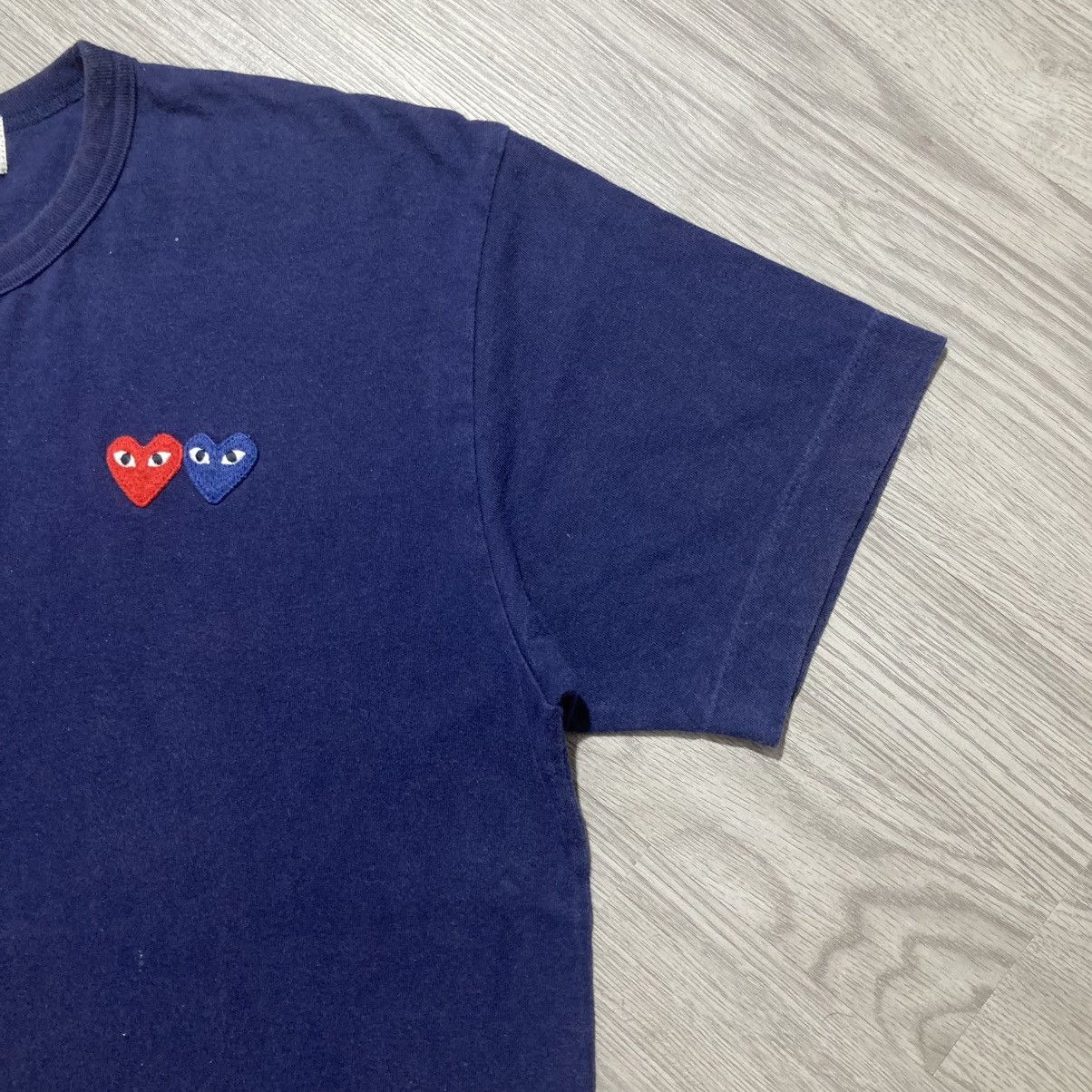 Comme des Garcons PLAY 🇯🇵AD 2019 Comme Des Garcons Play Double Heart Patch Tee Navy Size US M / EU 48-50 / 2 - 7 Thumbnail