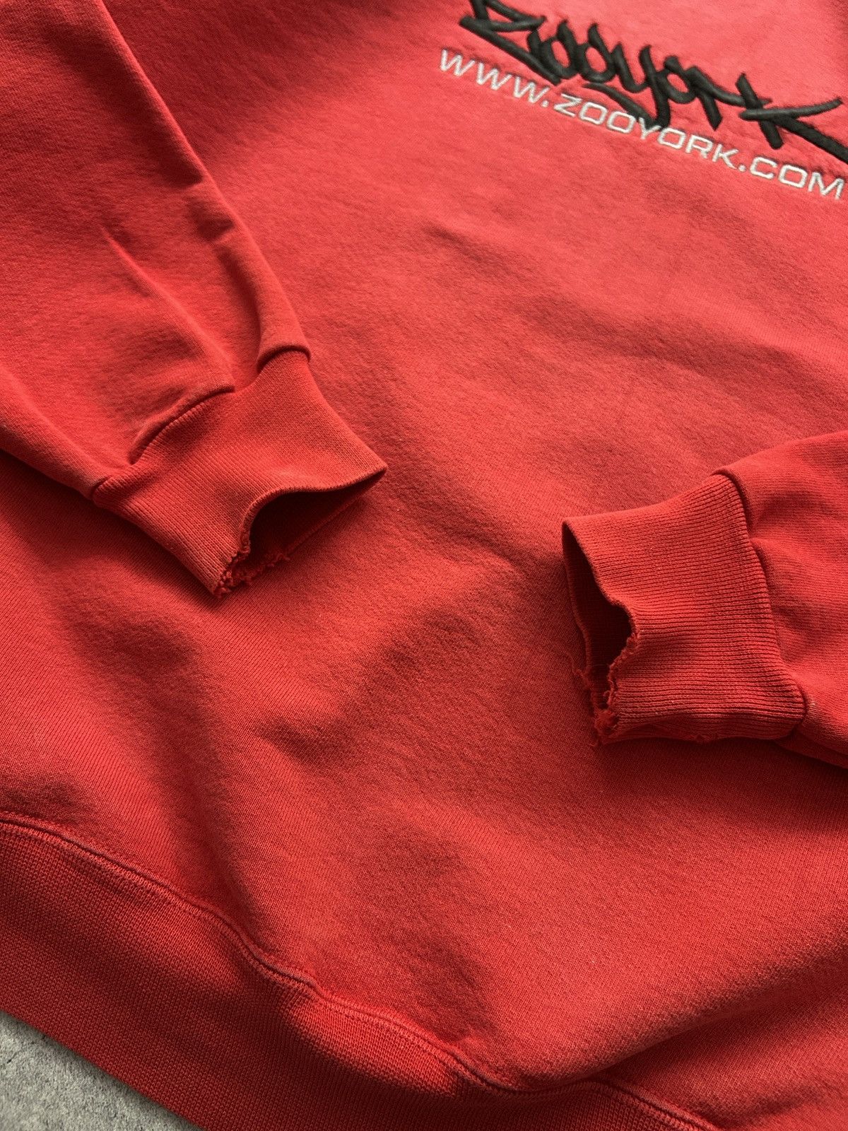 Vintage × Zoo York Vintage Crazy Zoo York big logo rap sweatshirt mens red Size US L / EU 52-54 / 3 - 6 Thumbnail