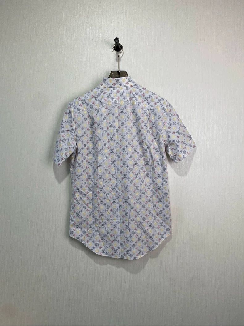 Louis Vuitton Louis Vuitton Full logo short sleeve shirt 2501-Nextarrow Size US M / EU 48-50 / 2 - 2 Thumbnail