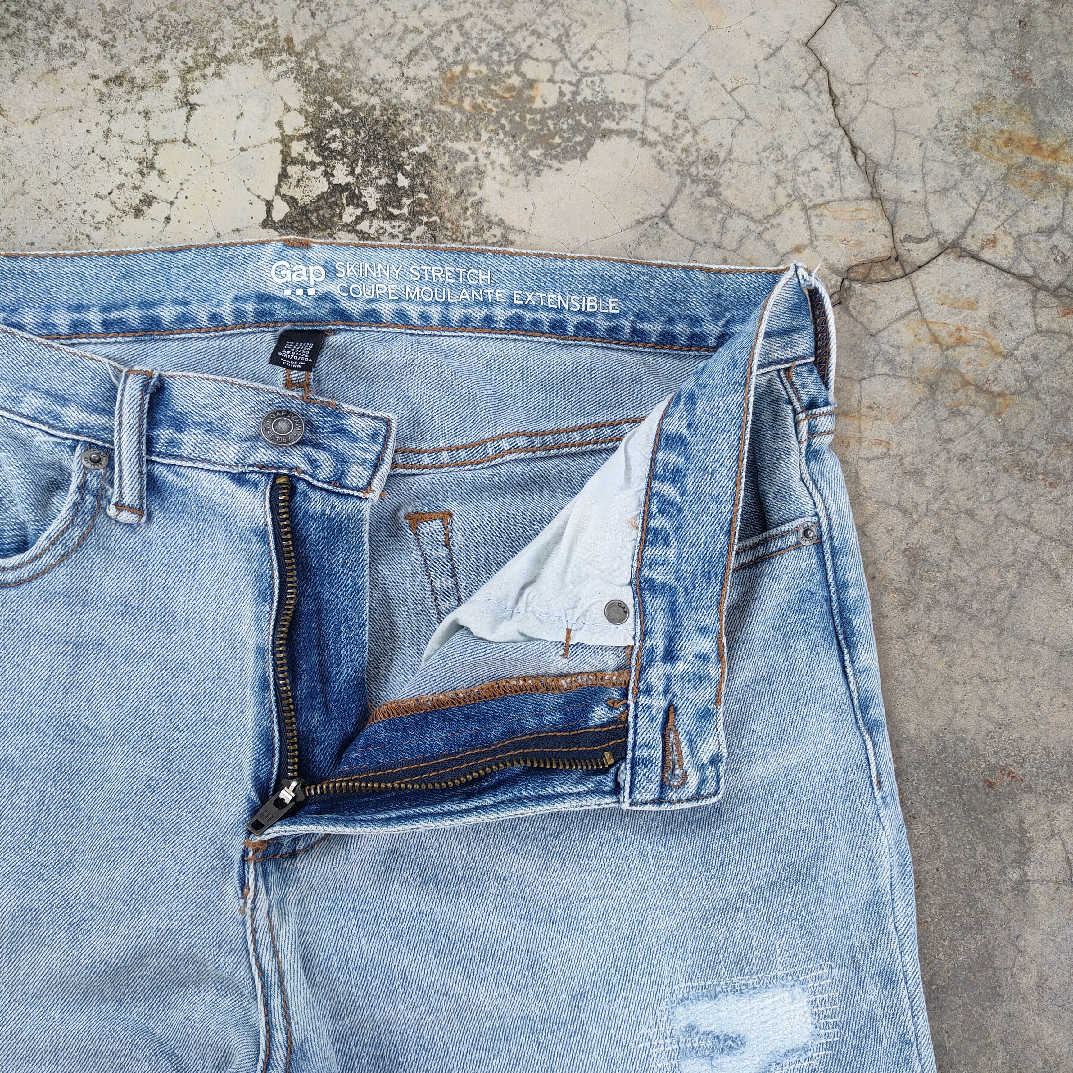 Japanese Brand VINTAGE JAPANESE FADED DISTRESSED JEANS PANTS Size US 32 / EU 48 - 7 Thumbnail