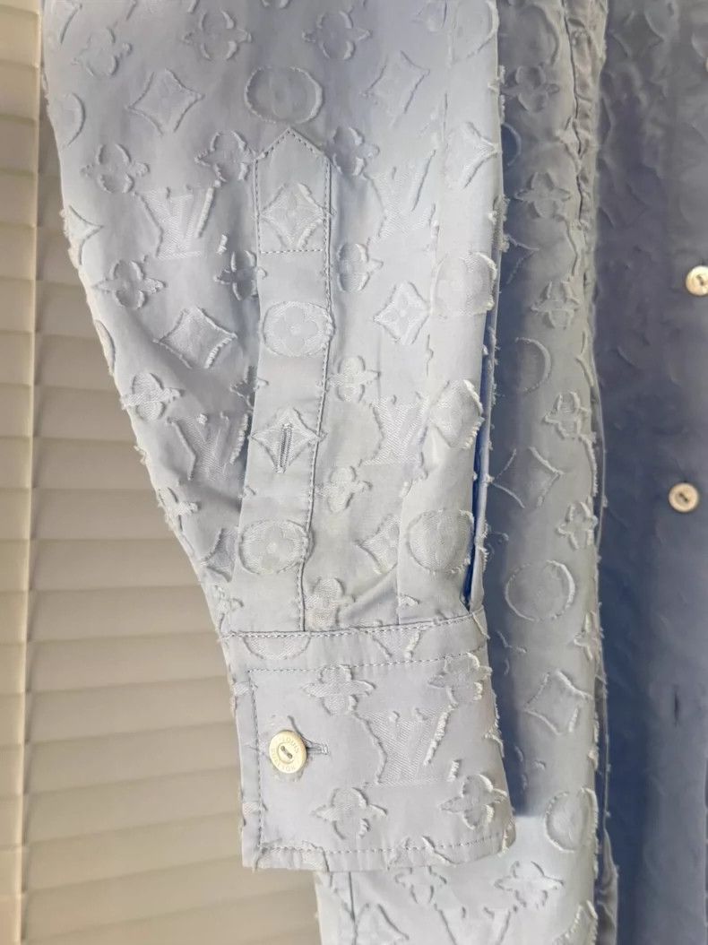 Louis Vuitton Louis Vuitton Embossed shirt Size XXS / US 00 / IT 34 - 3 Thumbnail