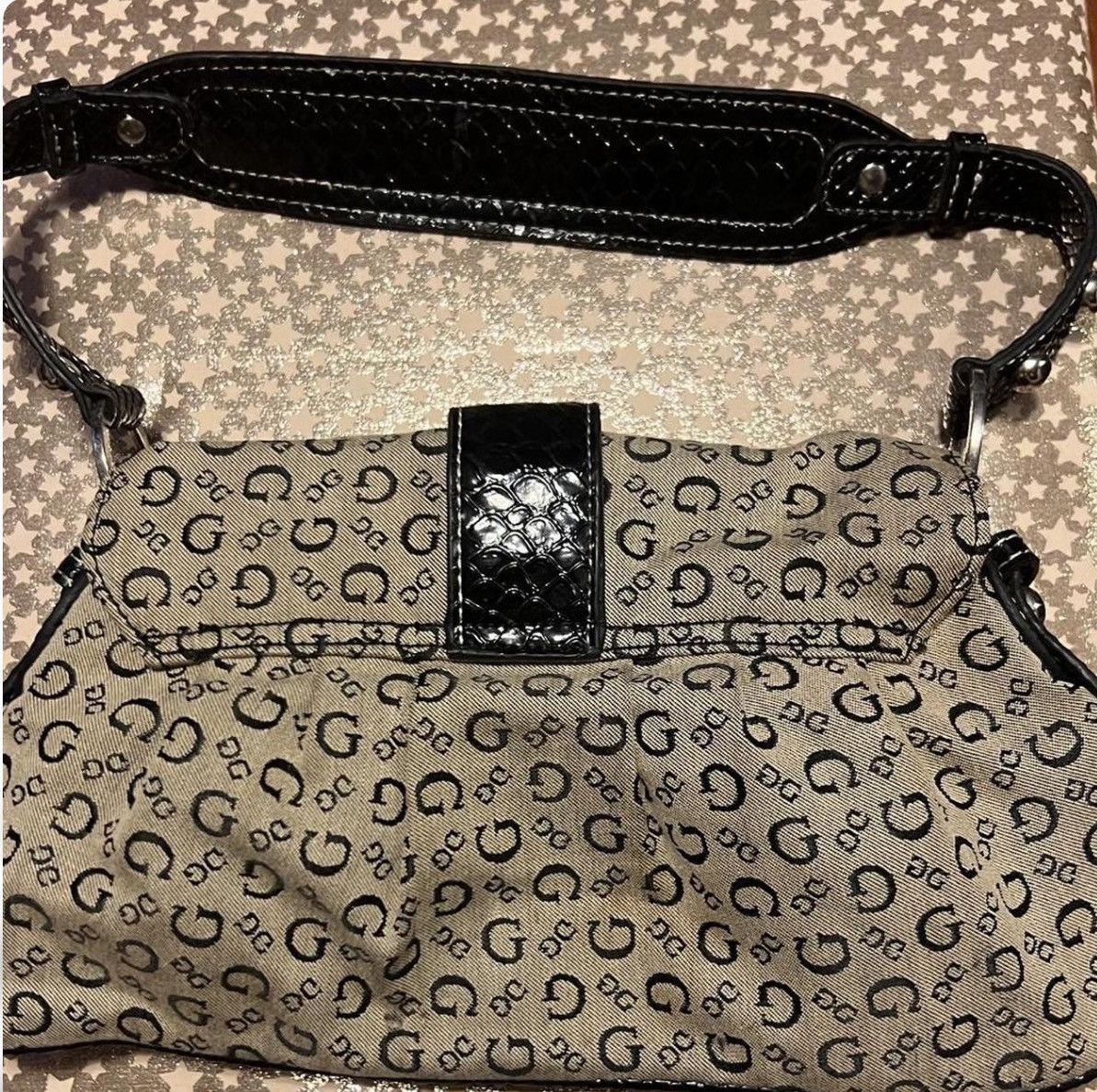Guess Guess Vintage Y2K Monogram Shoulder Bag Size ONE SIZE - 3 Thumbnail