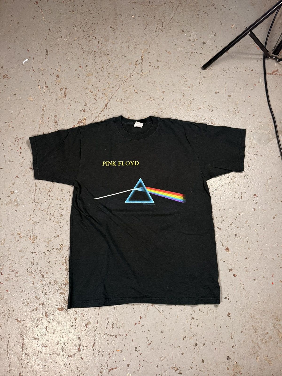 Pink Floyd Vintage 90s Anvil Pink Floyd Dark Side Of The Moon Tee Size US L / EU 52-54 / 3 - 1 Thumbnail