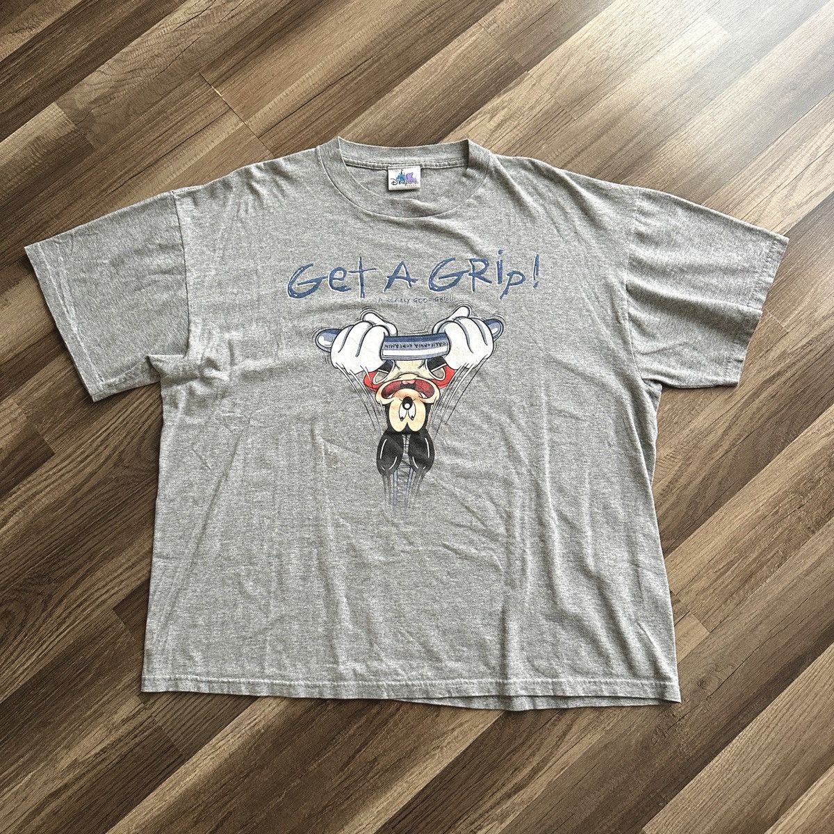 Disney × Vintage Vintage Mickey Get A Grip Tshirt Size US XL / EU 56 / 4 - 1 Thumbnail